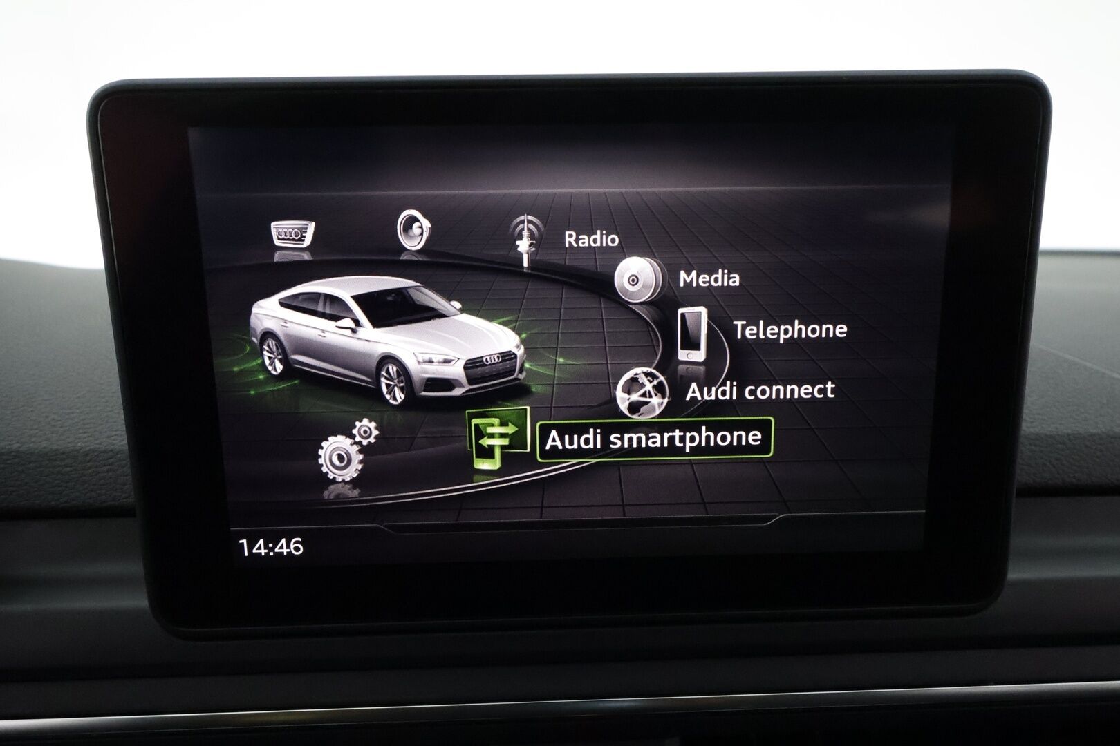 Audi A5 2018 Sportback Business Sport Comfort Edition 1,4 TFSI 110 kW **Webasto / Koukku / Matrix-LED / P.Tutkat / Sporttipenkit** - Sisätilanlämmitin / 3-Aluienen AC / Apple&Android / 2x Renkaat