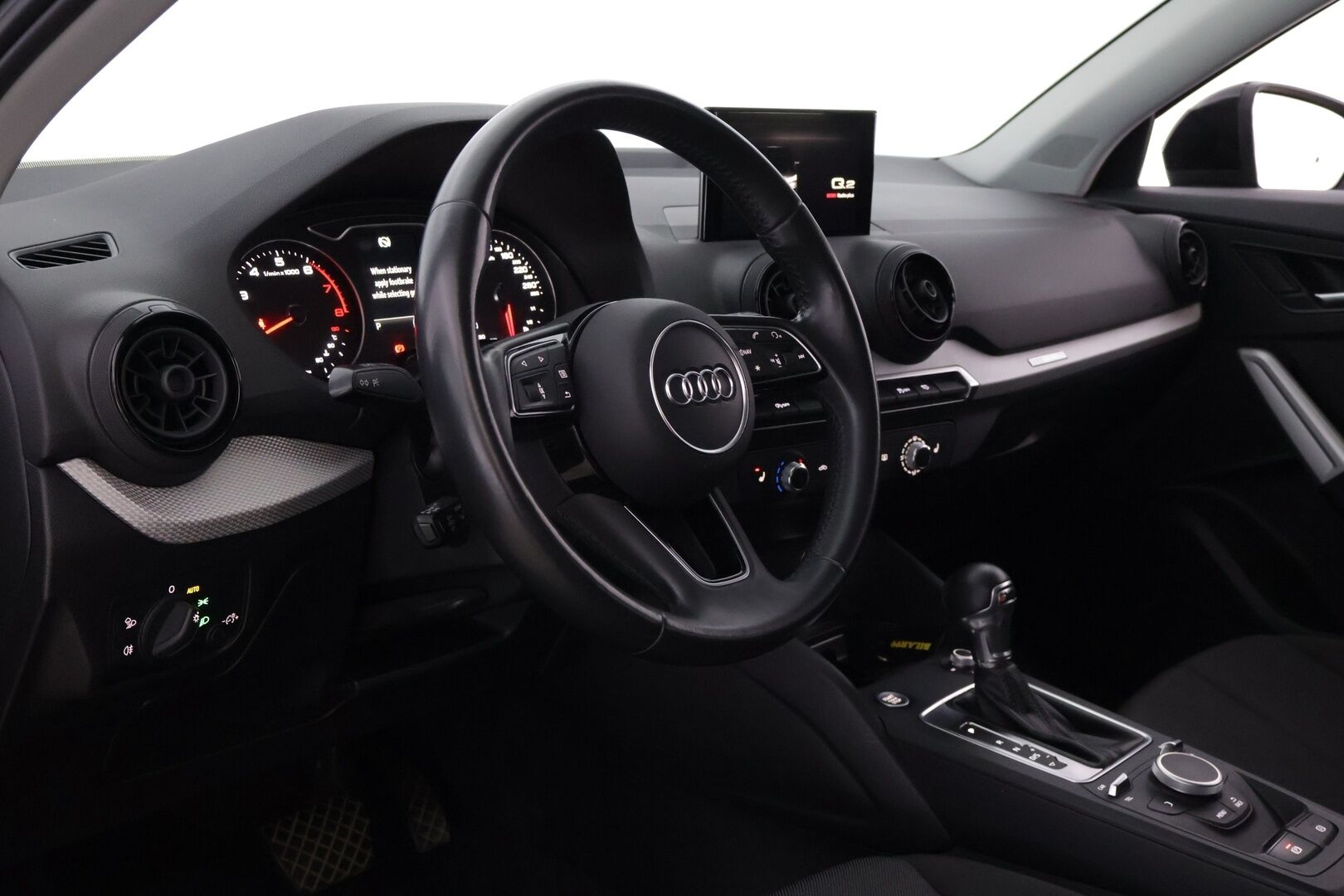 Audi Q2 2018 Business 1,0 TFSI 85 kW S tronic ultra *ACC / LED / Suomi-auto / 2x Renkaat / Parkkitutka* - Jakohihna vaihdettu / Hyvin huollettu