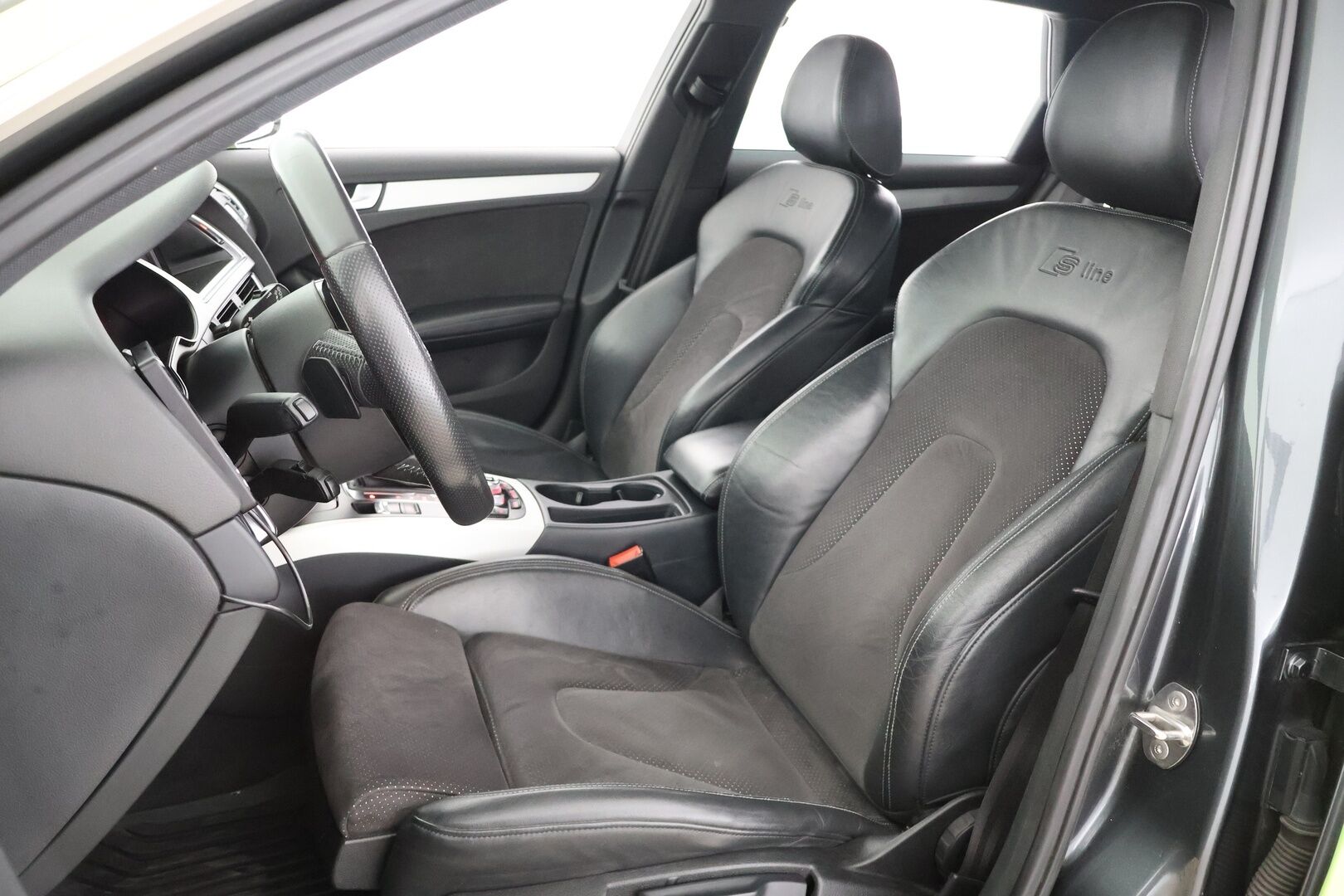 Audi A4 2014 Avant 3,0 V6 TDI quattro S tronic - | S-Line | Airlift | ACC | Bang & Olufsen | Tutkat | Lohko | Navi |