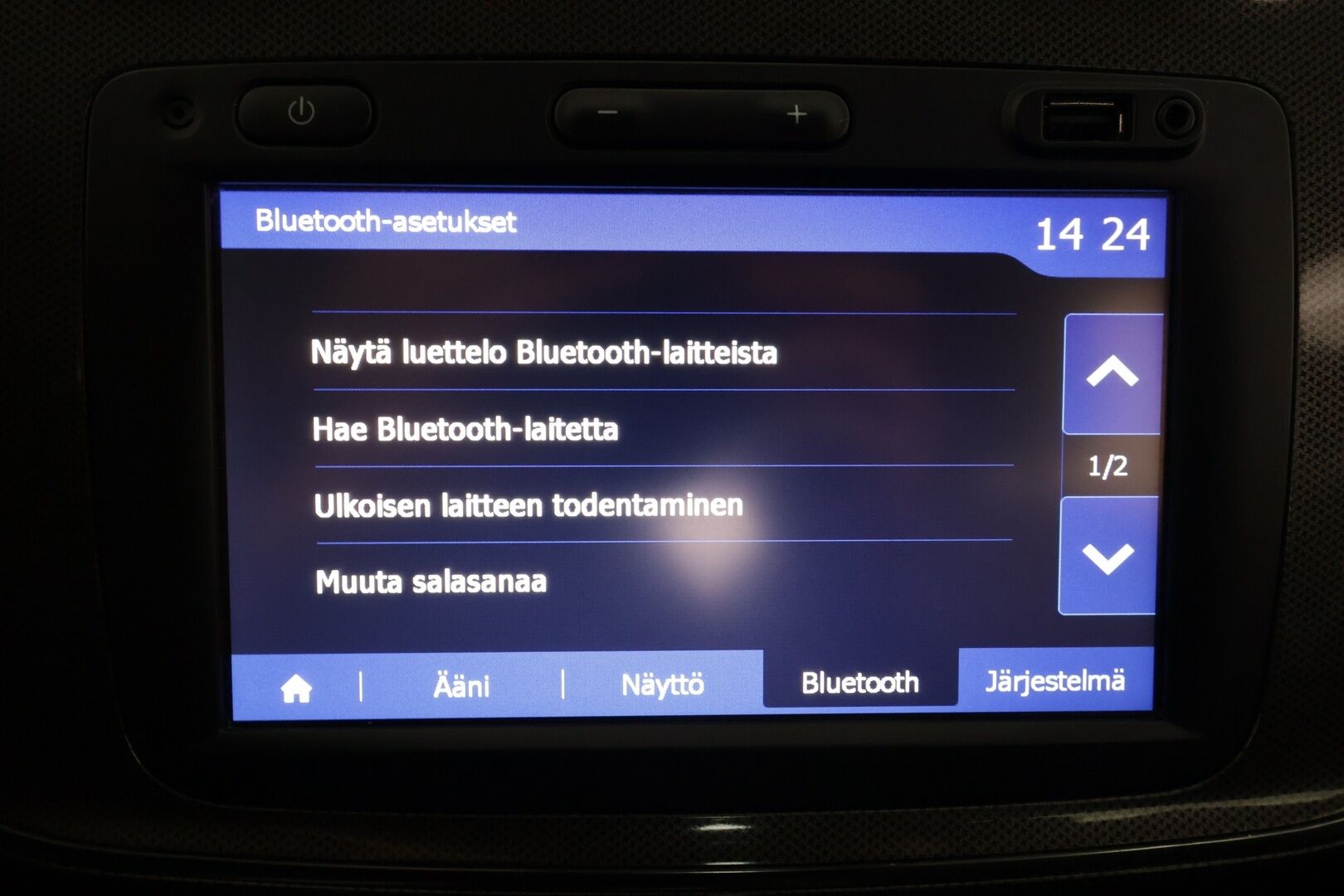 Dacia Sandero 2017 Stepway TCe 90 Easy-R - | Vakkari | Bluetooth | P.tutka | Ilmastointi | Penkinlämmittimet | 2x renkaat aluin | Merkkihuollot | Suomiauto | 