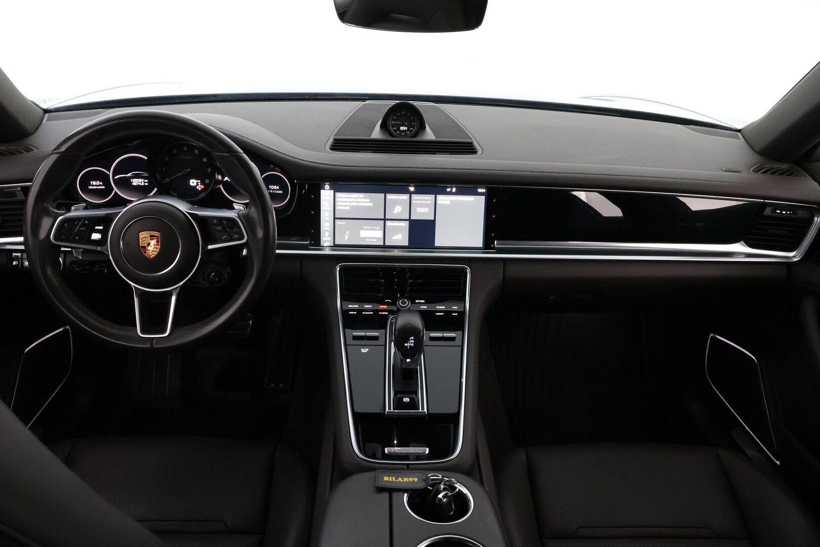 Porsche Panamera 2017 4 E-Hybrid * Adapt.Vakkari / Sport Chrono / HiFi / Imuovet / Nelipyöräohjaus / Matrix LED / Supervarusteet! - Hyvin huollettu / 2x Renkaat aluvantein / Juuri tullut Tampereelle! - HULLUT JOULUT KORKOTARJOUS 2,49% 