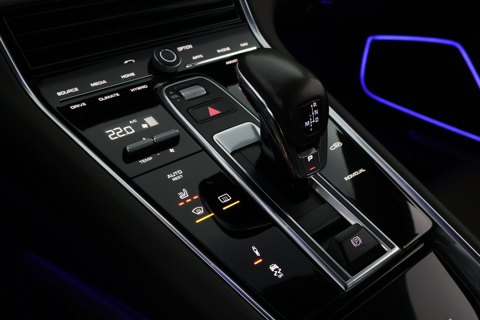 Porsche Panamera 2017 4 E-Hybrid * Adapt.Vakkari / Sport Chrono / HiFi / Imuovet / Nelipyöräohjaus / Matrix LED / Supervarusteet! - Hyvin huollettu / 2x Renkaat aluvantein / Juuri tullut Tampereelle! - HULLUT JOULUT KORKOTARJOUS 2,49% 