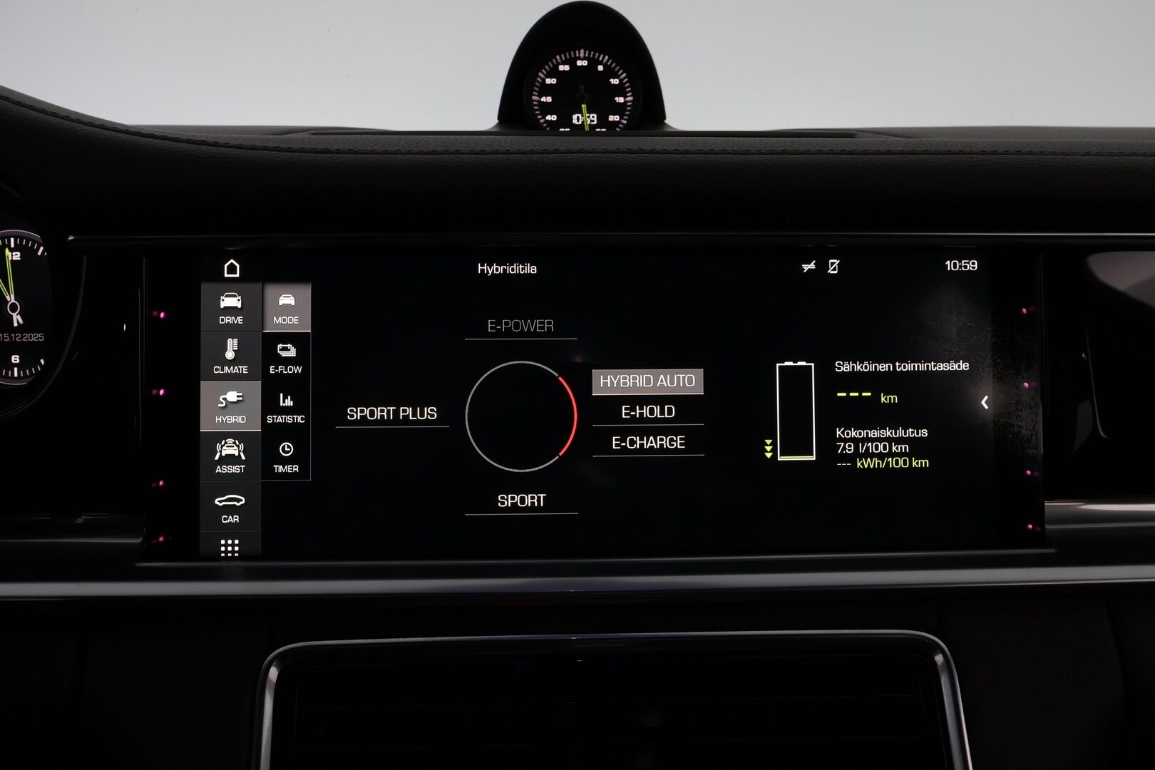 Porsche Panamera 2017 4 E-Hybrid * Adapt.Vakkari / Sport Chrono / HiFi / Imuovet / Nelipyöräohjaus / Matrix LED / Supervarusteet! - Hyvin huollettu / 2x Renkaat aluvantein / Juuri tullut Tampereelle! - HULLUT JOULUT KORKOTARJOUS 2,49% 