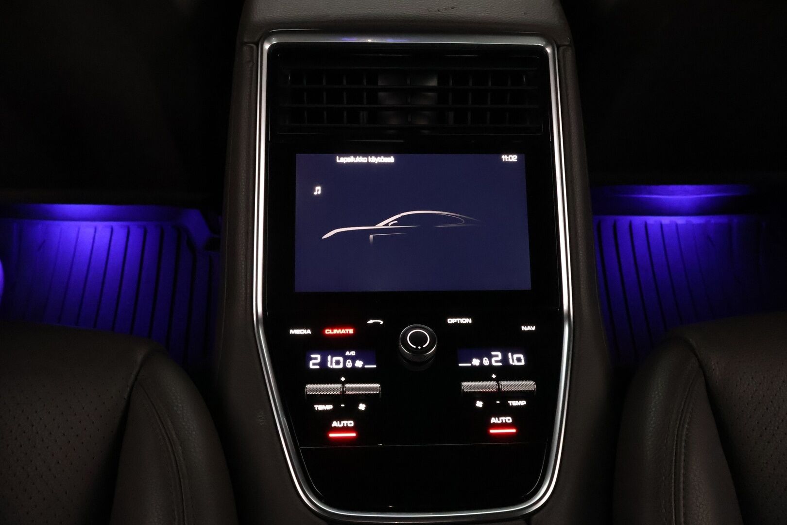 Porsche Panamera 2017 4 E-Hybrid * Adapt.Vakkari / Sport Chrono / HiFi / Imuovet / Nelipyöräohjaus / Matrix LED / Supervarusteet! - Hyvin huollettu / 2x Renkaat aluvantein / Juuri tullut Tampereelle! - HULLUT JOULUT KORKOTARJOUS 2,49% 