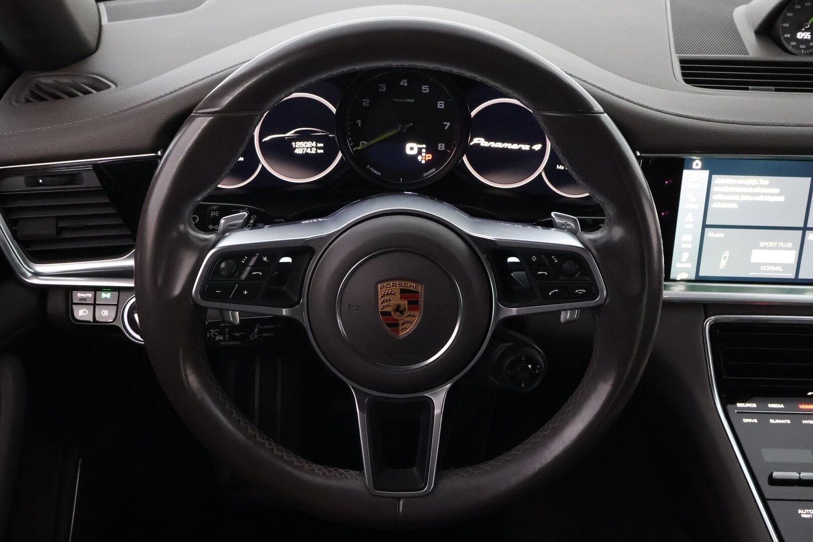 Porsche Panamera 2017 4 E-Hybrid * Adapt.Vakkari / Sport Chrono / HiFi / Imuovet / Nelipyöräohjaus / Matrix LED / Supervarusteet! - Hyvin huollettu / 2x Renkaat aluvantein / Juuri tullut Tampereelle! - HULLUT JOULUT KORKOTARJOUS 2,49% 