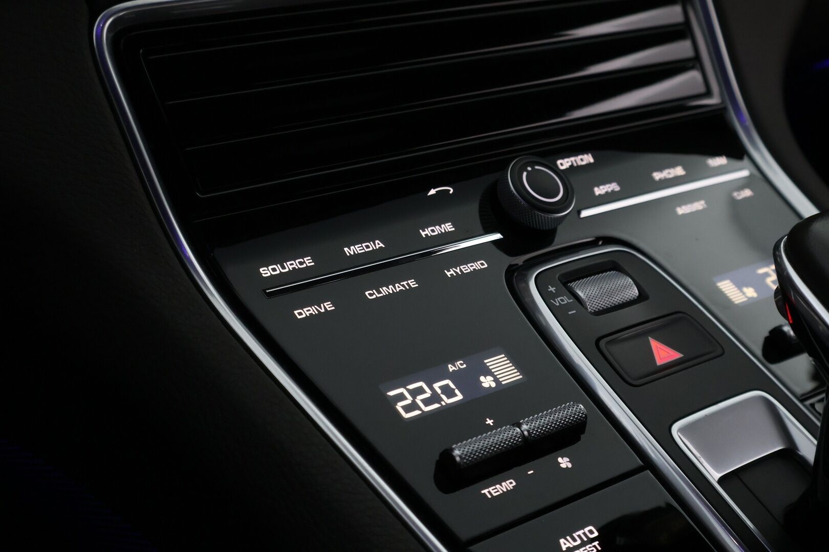 Porsche Panamera 2017 4 E-Hybrid * Adapt.Vakkari / Sport Chrono / HiFi / Imuovet / Nelipyöräohjaus / Matrix LED / Supervarusteet! - Hyvin huollettu / 2x Renkaat aluvantein / Juuri tullut Tampereelle! - HULLUT JOULUT KORKOTARJOUS 2,49% 