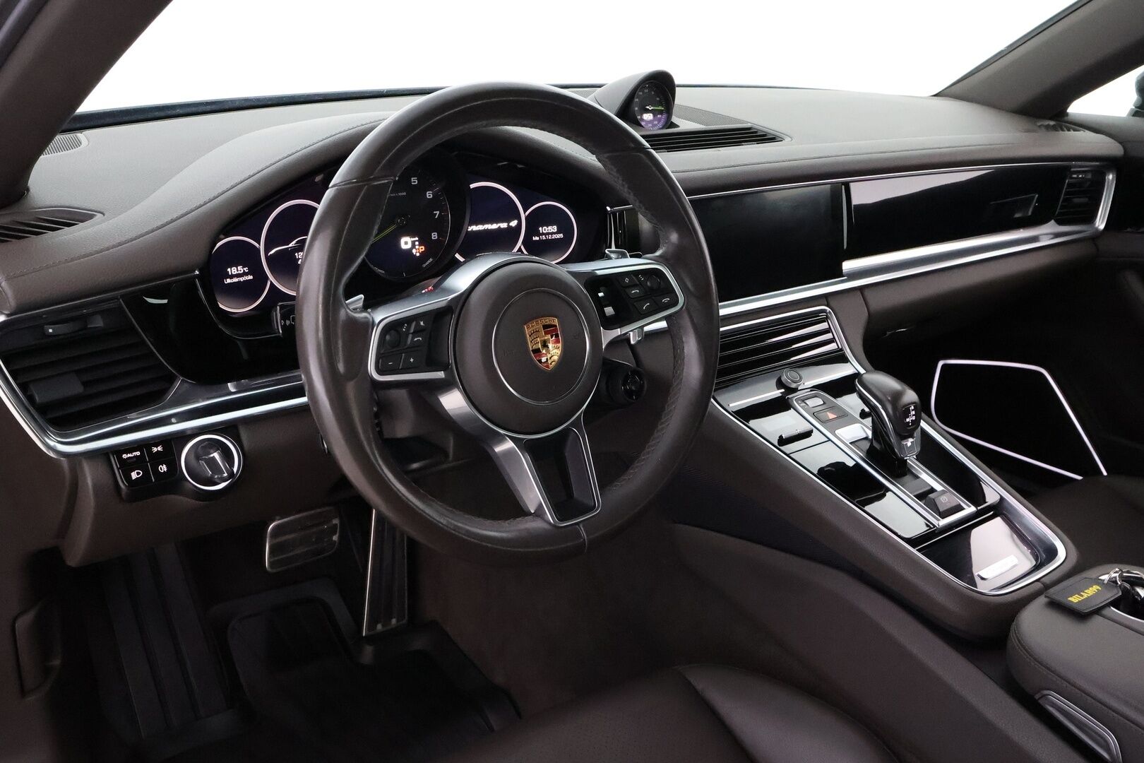 Porsche Panamera 2017 4 E-Hybrid * Adapt.Vakkari / Sport Chrono / HiFi / Imuovet / Nelipyöräohjaus / Matrix LED / Supervarusteet! - Hyvin huollettu / 2x Renkaat aluvantein / Juuri tullut Tampereelle! - HULLUT JOULUT KORKOTARJOUS 2,49% 