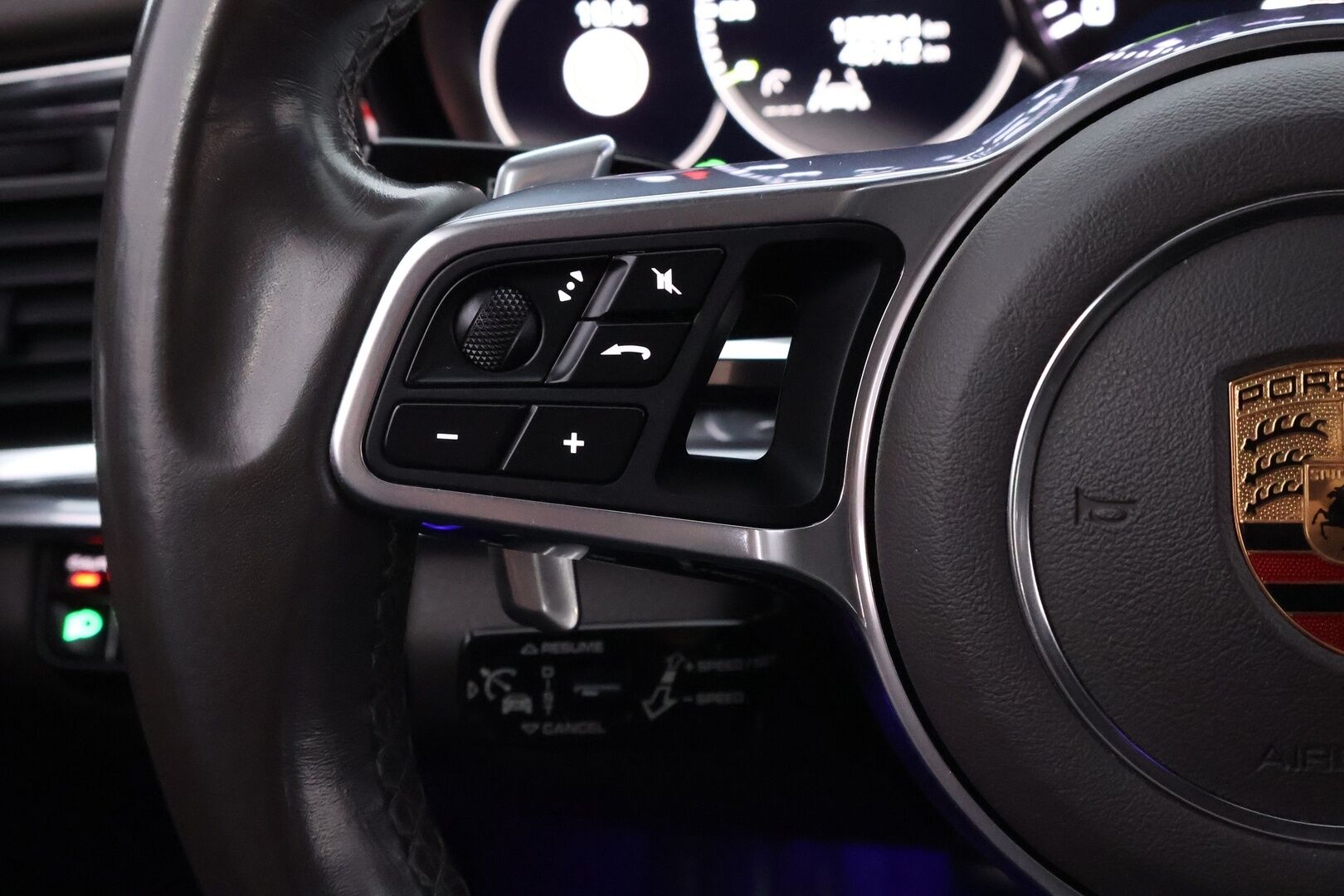 Porsche Panamera 2017 4 E-Hybrid * Adapt.Vakkari / Sport Chrono / HiFi / Imuovet / Nelipyöräohjaus / Matrix LED / Supervarusteet! - Hyvin huollettu / 2x Renkaat aluvantein / Juuri tullut Tampereelle! - HULLUT JOULUT KORKOTARJOUS 2,49% 