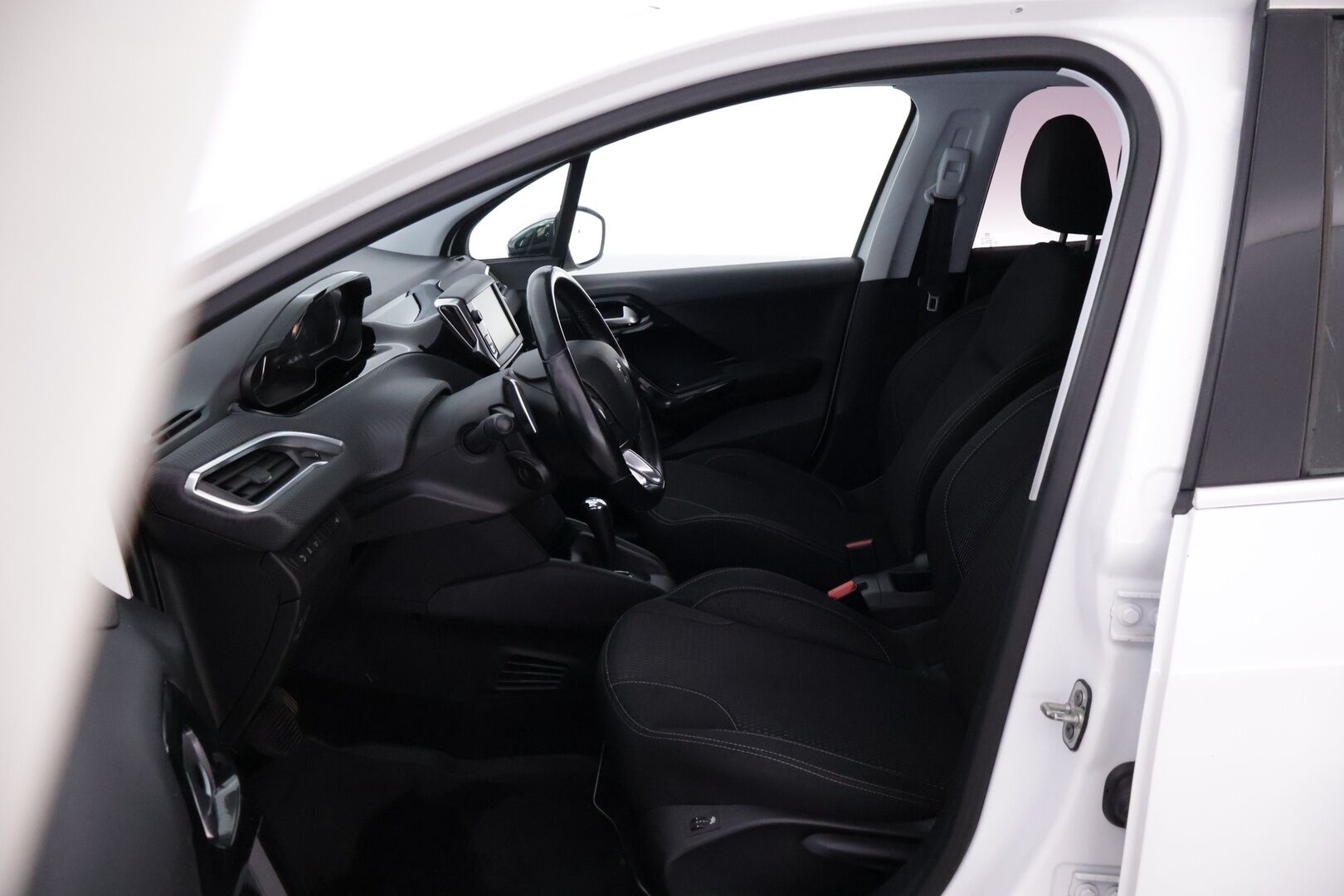 Peugeot 208 2016 Allure VTi 82 5-ov ETG Automaatti *MYYDÄÄN HUUTOKAUPAT.COM* - Myydään huutokaupat.com