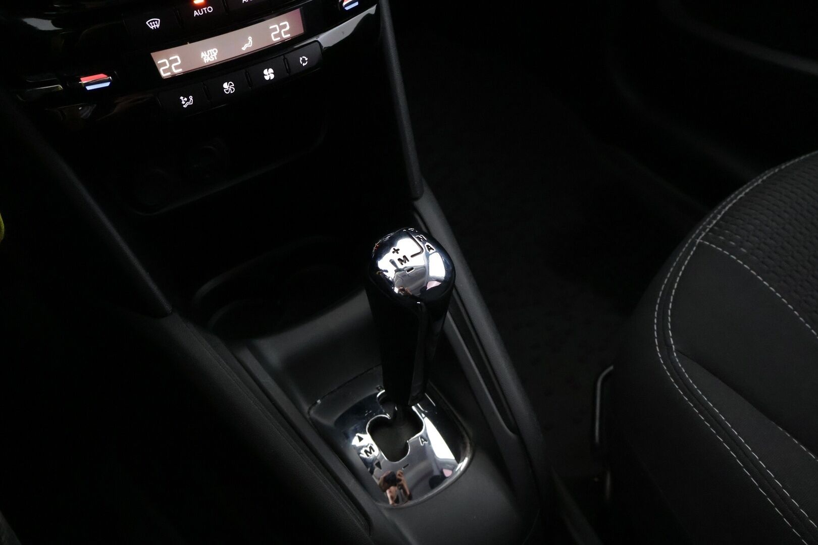 Peugeot 208 2016 Allure VTi 82 5-ov ETG Automaatti *MYYDÄÄN HUUTOKAUPAT.COM* - Myydään huutokaupat.com