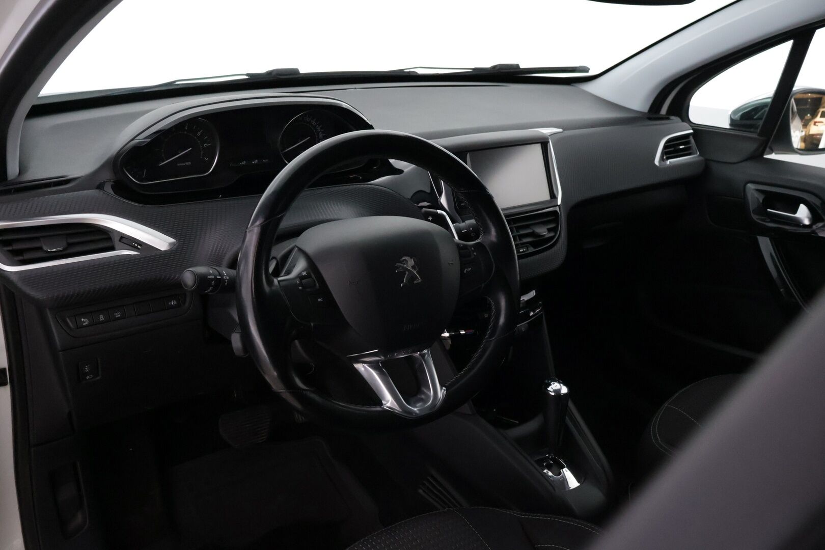 Peugeot 208 2016 Allure VTi 82 5-ov ETG Automaatti *MYYDÄÄN HUUTOKAUPAT.COM* - Myydään huutokaupat.com