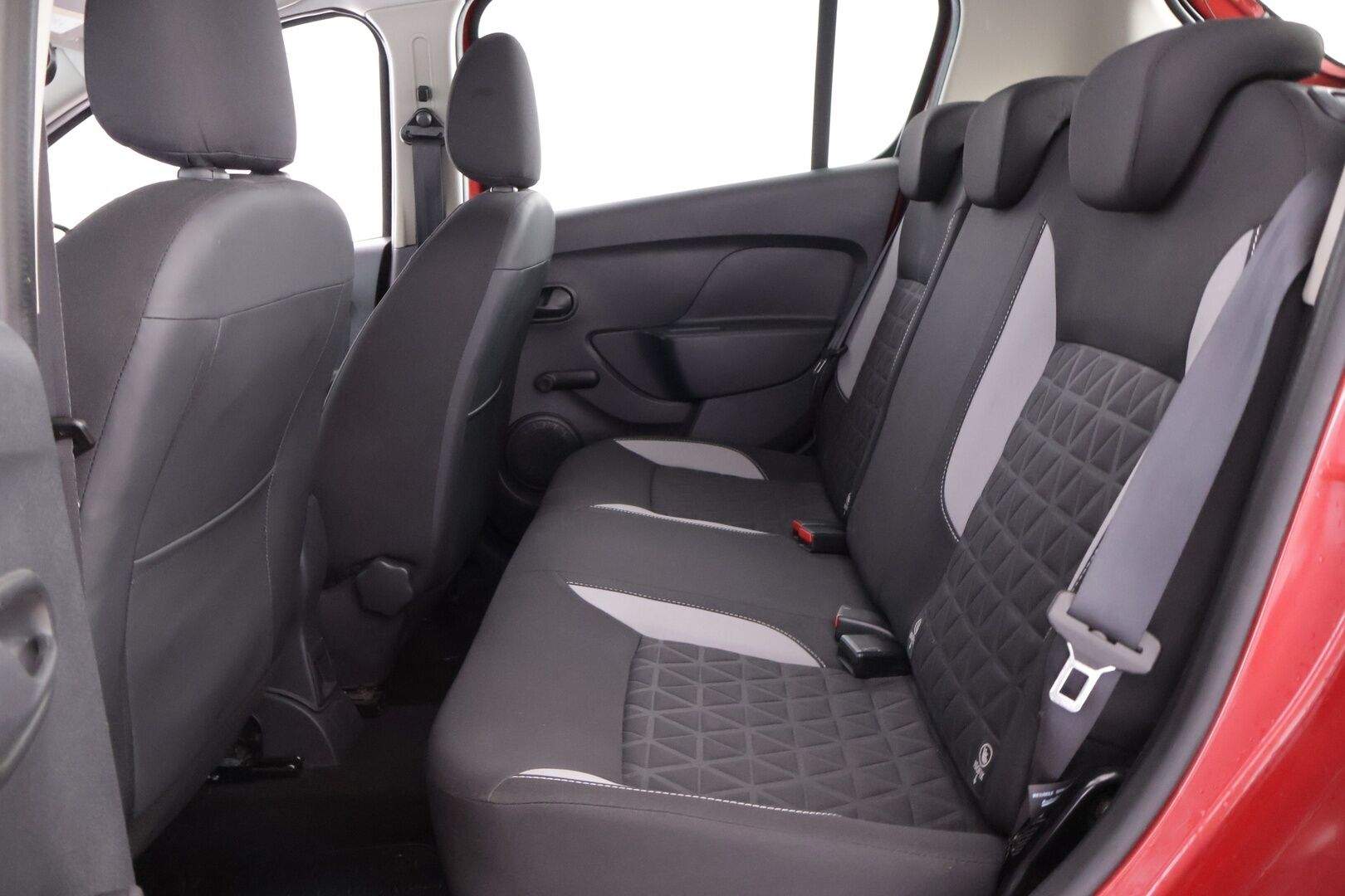Dacia Sandero 2014 Stepway TCe 90 Prestige - | Suomi-Auto | Lohko | Sisätilanlämmitin | Navi | P.Tutka | 2x Kunnon Renkailla | Juuri Huollettu | Hiljattain Katsastettu |
