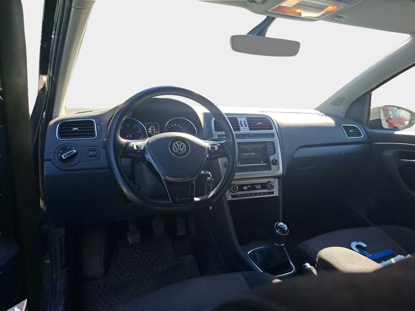 Volkswagen Polo 2015 Highline 1,2 TSI 81 kW (110 hv) BlueMotion Technology 4-ovinen ** Suomi-auto / Facelift / Tutkat / Autom.ilmastointi ** - Juuri huollettu! / Tehokkaammalla koneella! / Huippusiisti! - HULLUT AVAJAISHULINAT KORKOTARJOUS 3,29 %