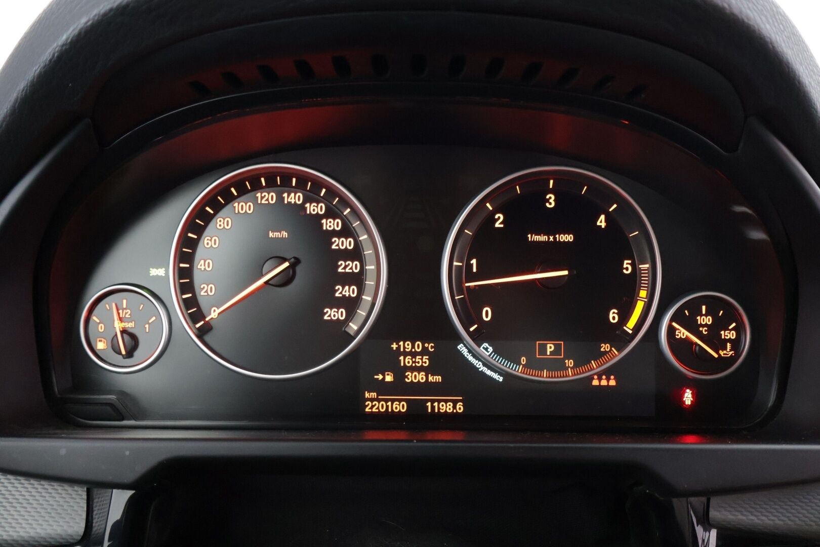 BMW X5 2014 F15 M50d - | Koukku | Panoraama | Comfort penkit muistilla | 