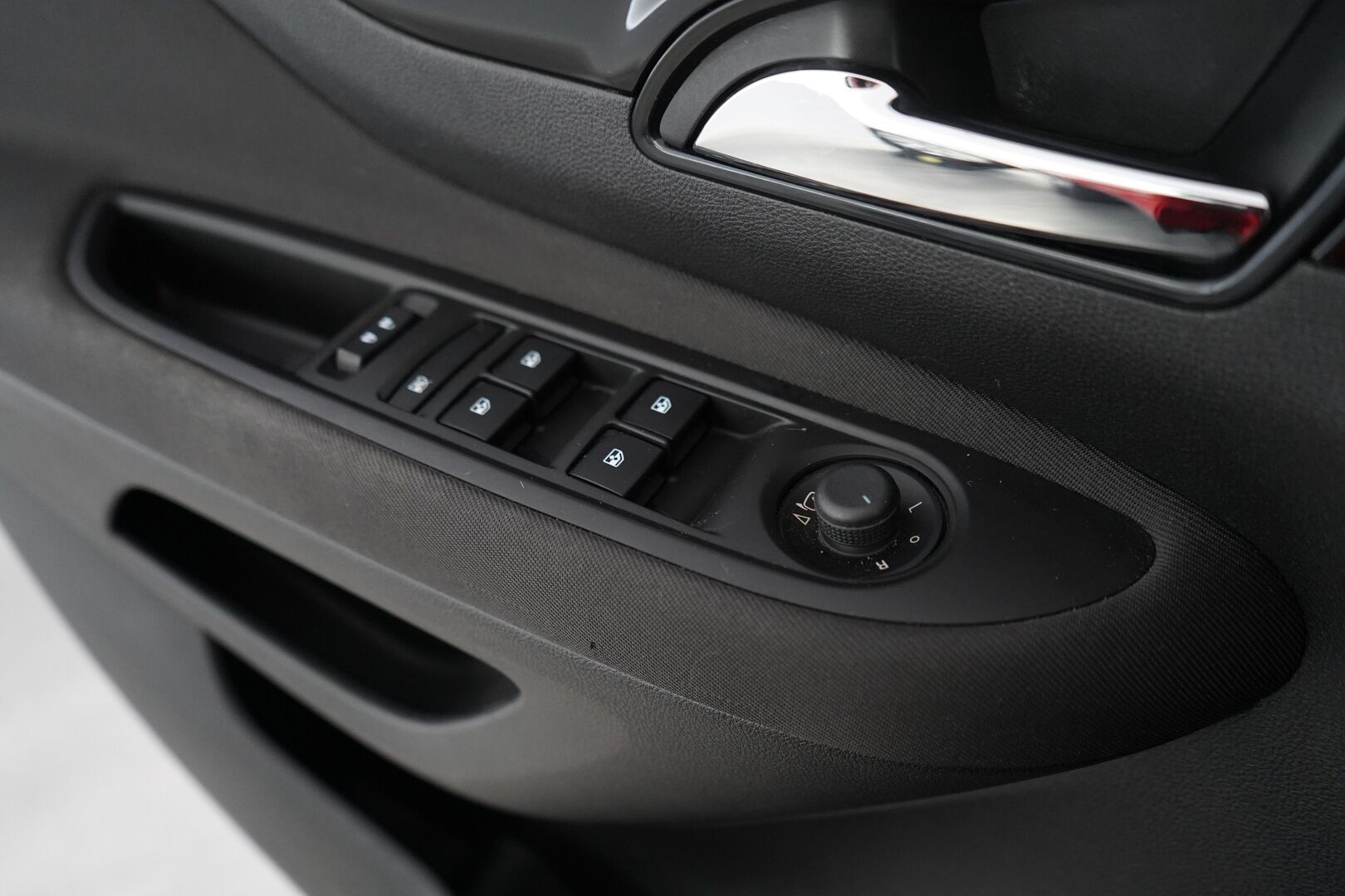 Opel Mokka 2017 X Enjoy 1,4 Turbo ECOTEC 103kW AT6 *Koukku / Tutkat / Cruise / Lohko+sisä / Ratinlämmitin* - Suomi-Auto / Juuri huollettu