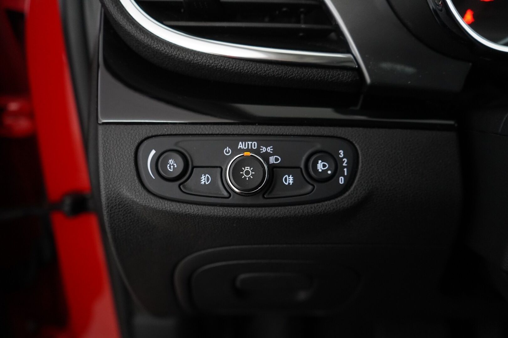 Opel Mokka 2017 X Enjoy 1,4 Turbo ECOTEC 103kW AT6 *Koukku / Tutkat / Cruise / Lohko+sisä / Ratinlämmitin* - Suomi-Auto / Juuri huollettu