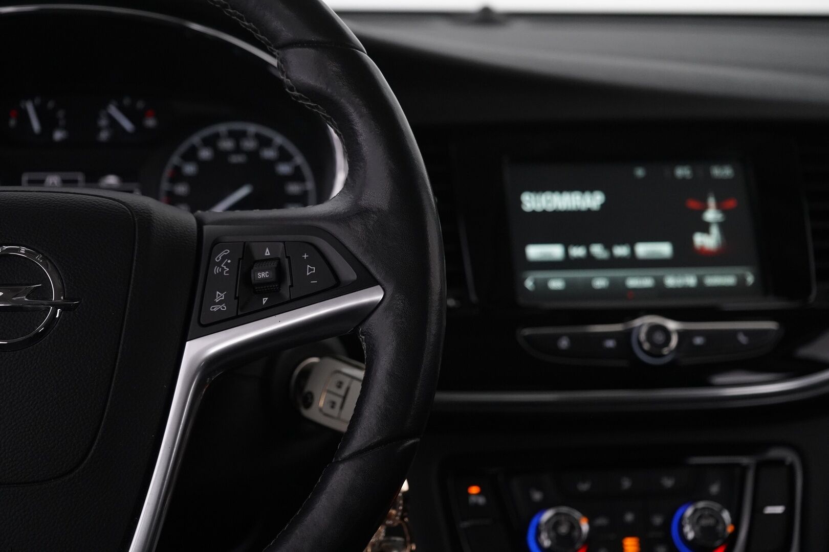 Opel Mokka 2017 X Enjoy 1,4 Turbo ECOTEC 103kW AT6 *Koukku / Tutkat / Cruise / Lohko+sisä / Ratinlämmitin* - Suomi-Auto / Juuri huollettu