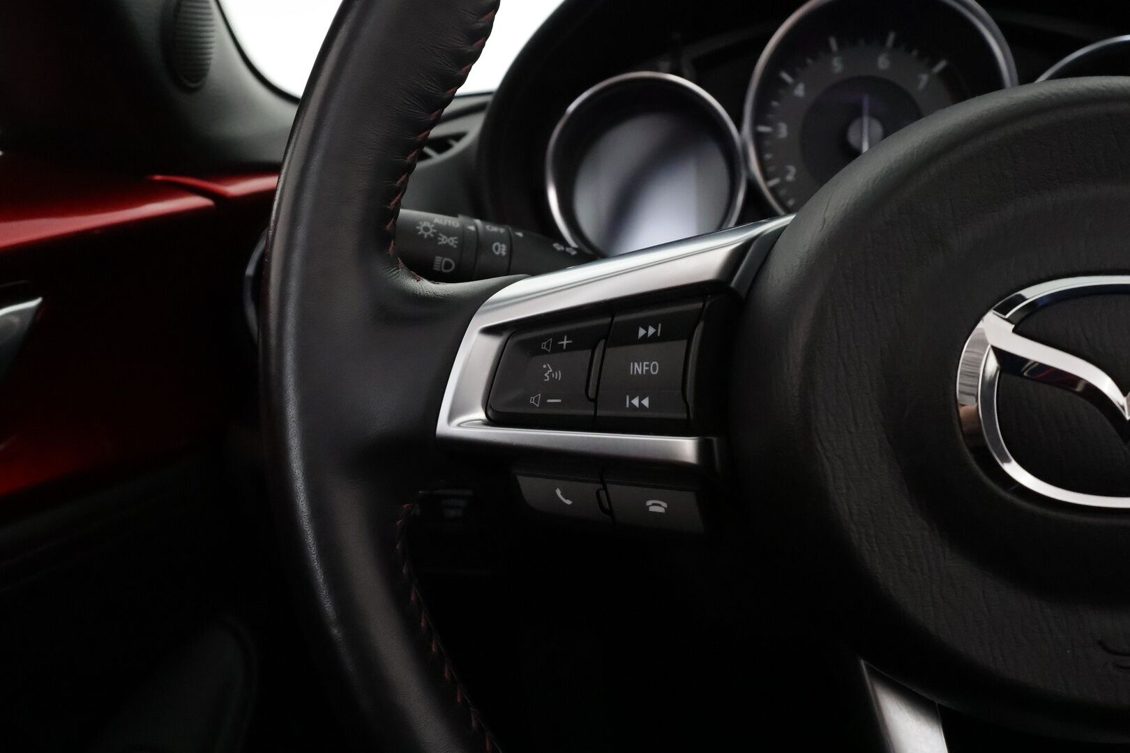 Mazda MX-5 2019 1,5 (132) SKYACTIV-G Premium Sport MT **Vakkari / Kaistavahti / LED / Apple&Android / Nahkapenkit**