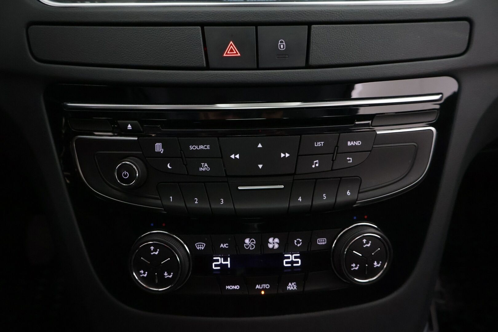Peugeot 508 2014 Style HDi 115 FAP - *Lohko / Vakkari / Hud / Navi / Bluetooth / Tutkat!*