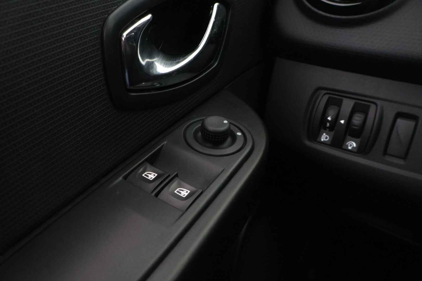 Renault Clio 2014 Energy TCe 90 Navi Style * YritysOutlet - Myydään vain yrityksille *