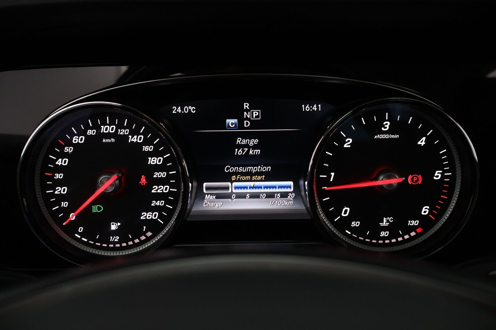 Mercedes-Benz E 2017 200 d A Premium Business - Ruskea Nahkasisusta / Peruutuskamera / Vakkari / Lohkolämmitin / Navi / Suomiauto / Juuri saapunut Tampereelle!