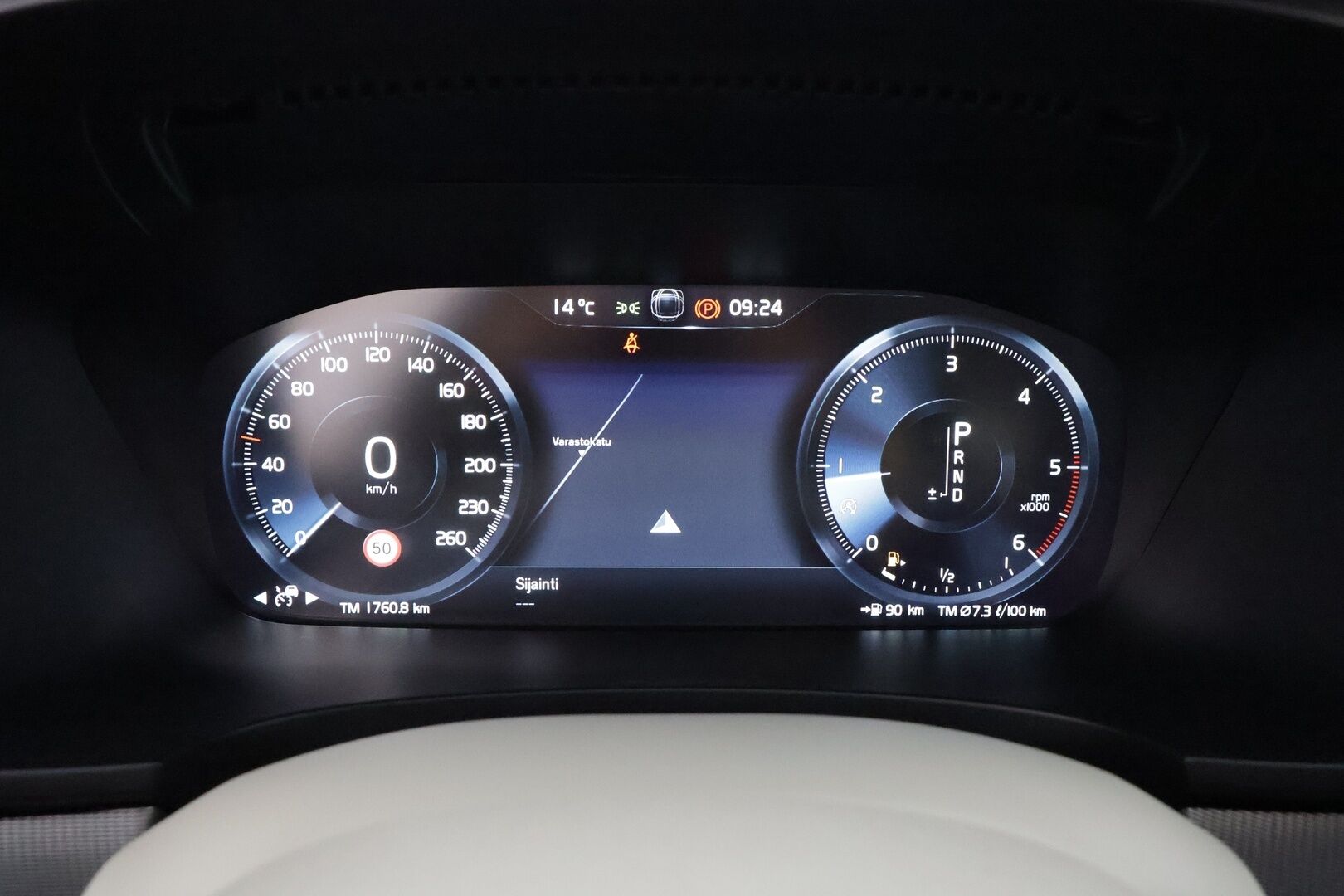 Volvo S90 2017 D5 AWD Inscription aut * Pilot assist / Pa-Lisälämmitin / Koukku / Blis / Muistipenkit / B&W / High level LED * - Merkkihuollettu / Suomi-auto / Kahdet Renkaat