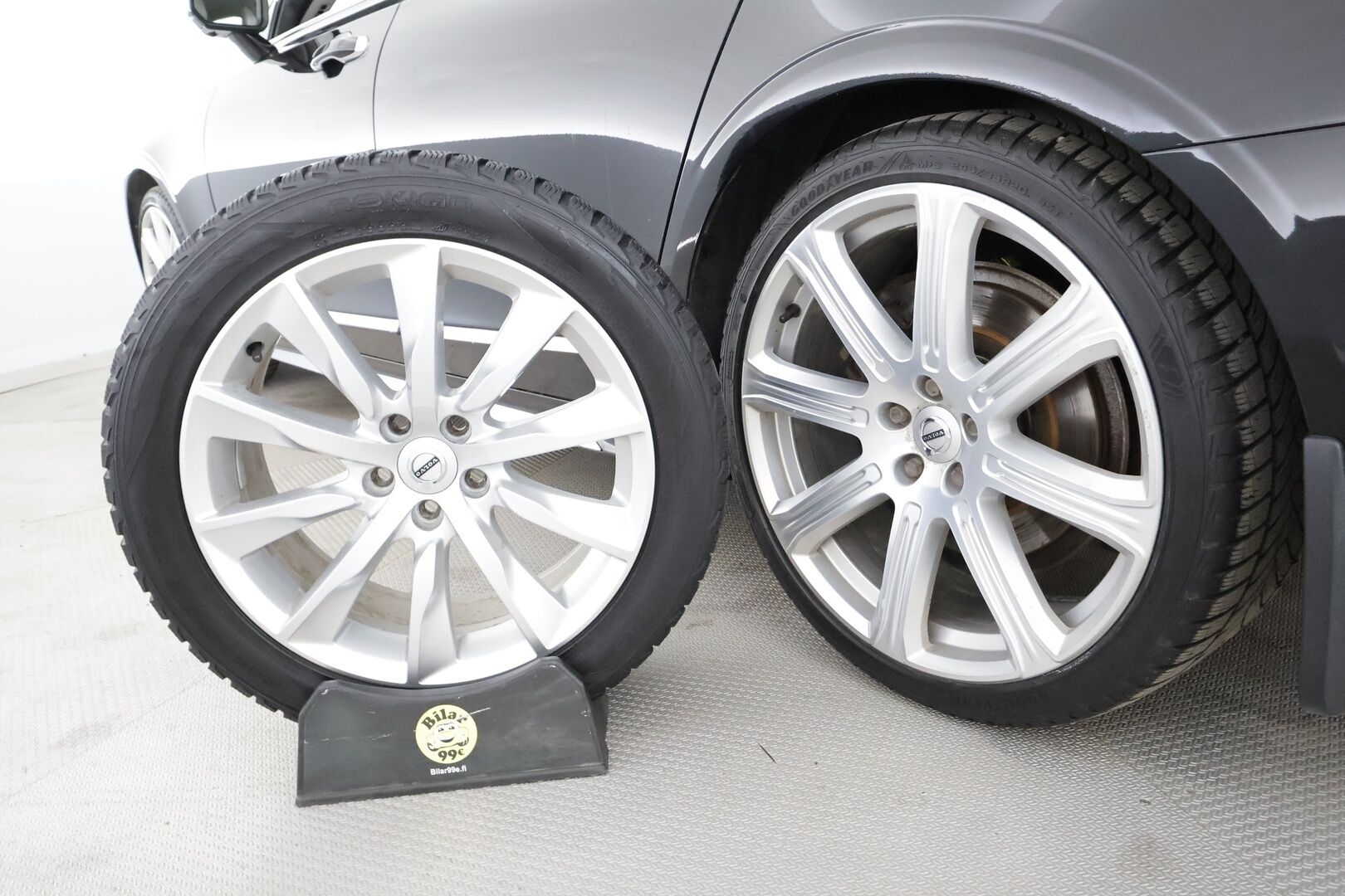 Volvo S90 2017 D5 AWD Inscription aut * Pilot assist / Pa-Lisälämmitin / Koukku / Blis / Muistipenkit / B&W / High level LED * - Merkkihuollettu / Suomi-auto / Kahdet Renkaat