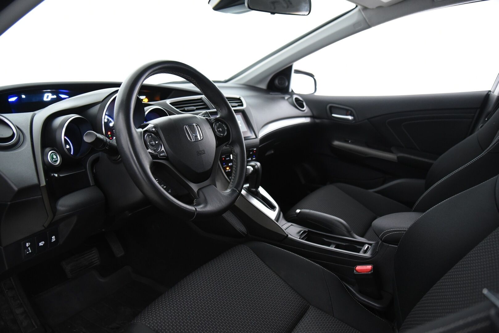 Honda Civic 2017 Tourer 1,8i Elegance Plus / P. Kamera / Navi / Merkkihuollettu / Vakkari / 2x Renkaat - Suomi-auto täydellisellä merkkiliikkeen huoltokirjalla!