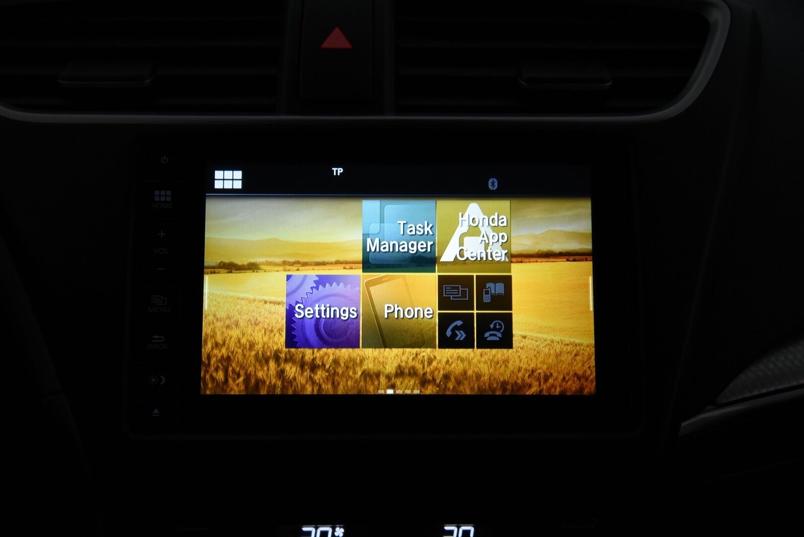 Honda Civic 2017 Tourer 1,8i Elegance Plus / P. Kamera / Navi / Merkkihuollettu / Vakkari / 2x Renkaat - Suomi-auto täydellisellä merkkiliikkeen huoltokirjalla!