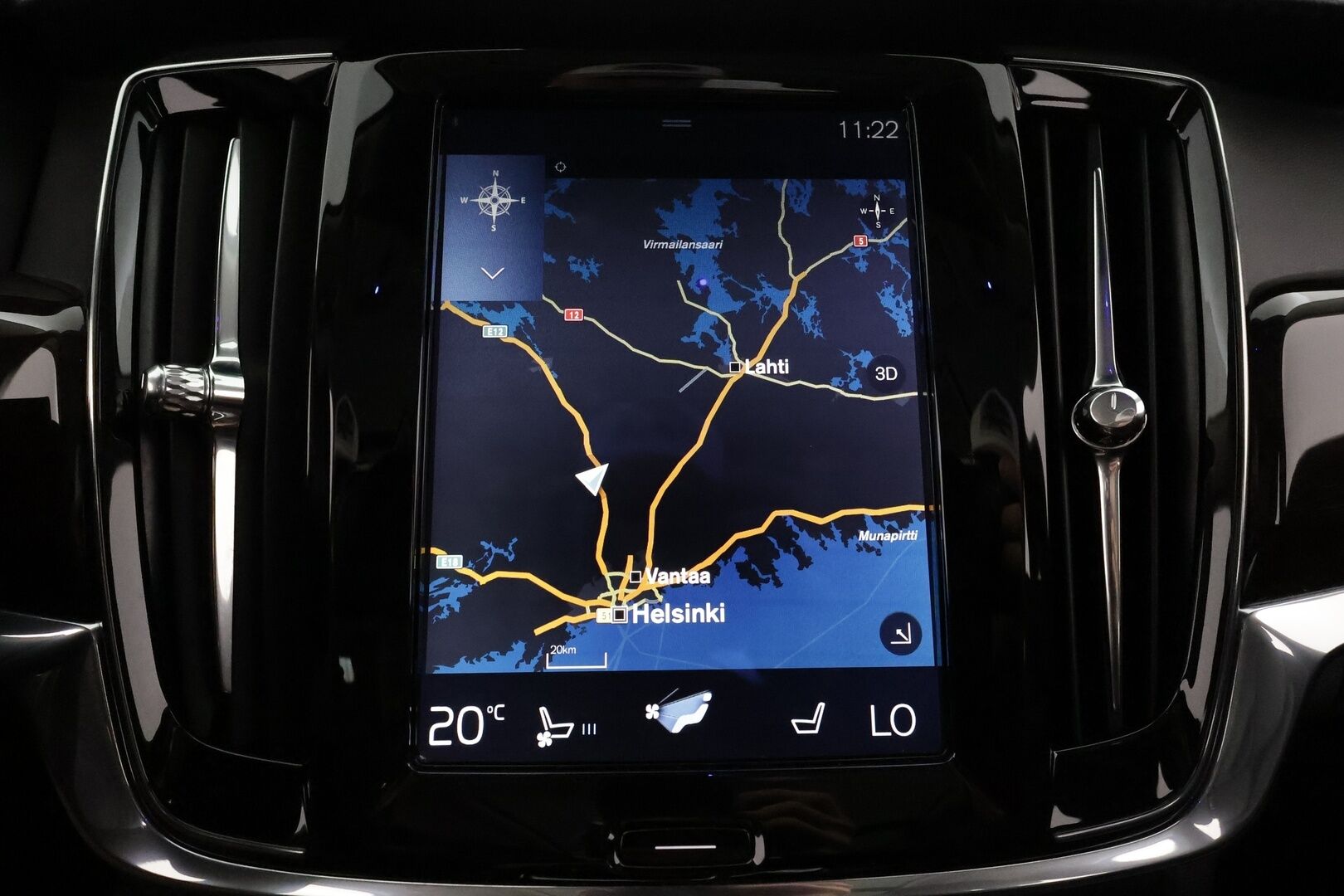 Volvo V90 2017 D5 AWD Inscription * Panorama / B&W / HUD / 360° Kamera / Adapt.Vakkari / Full-LED / Ilmastoidut Sporttinahat Muistilla * - 3,99 % KORKOTARJOUS TÄHÄN AUTOON - Suomi-auto / 2x Renkaat