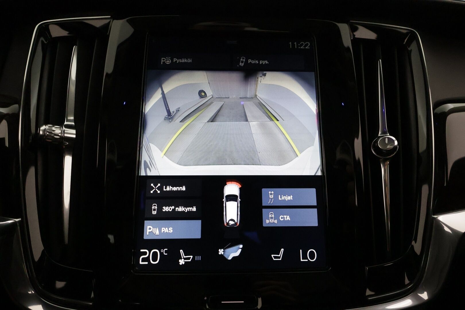 Volvo V90 2017 D5 AWD Inscription * Panorama / B&W / HUD / 360° Kamera / Adapt.Vakkari / Full-LED / Ilmastoidut Sporttinahat Muistilla * - 3,99 % KORKOTARJOUS TÄHÄN AUTOON - Suomi-auto / 2x Renkaat