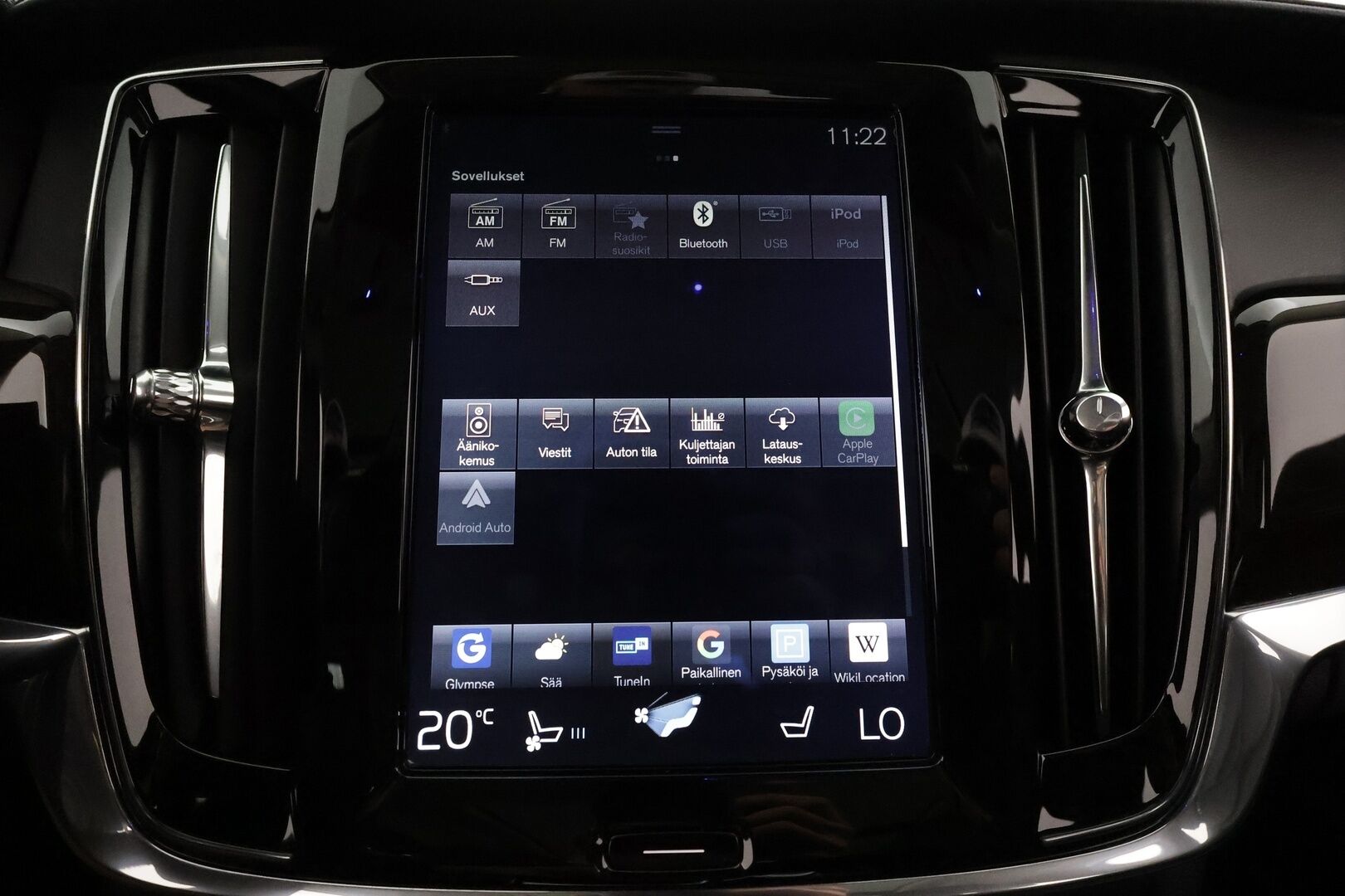 Volvo V90 2017 D5 AWD Inscription * Panorama / B&W / HUD / 360° Kamera / Adapt.Vakkari / Full-LED / Ilmastoidut Sporttinahat Muistilla * - 3,99 % KORKOTARJOUS TÄHÄN AUTOON - Suomi-auto / 2x Renkaat