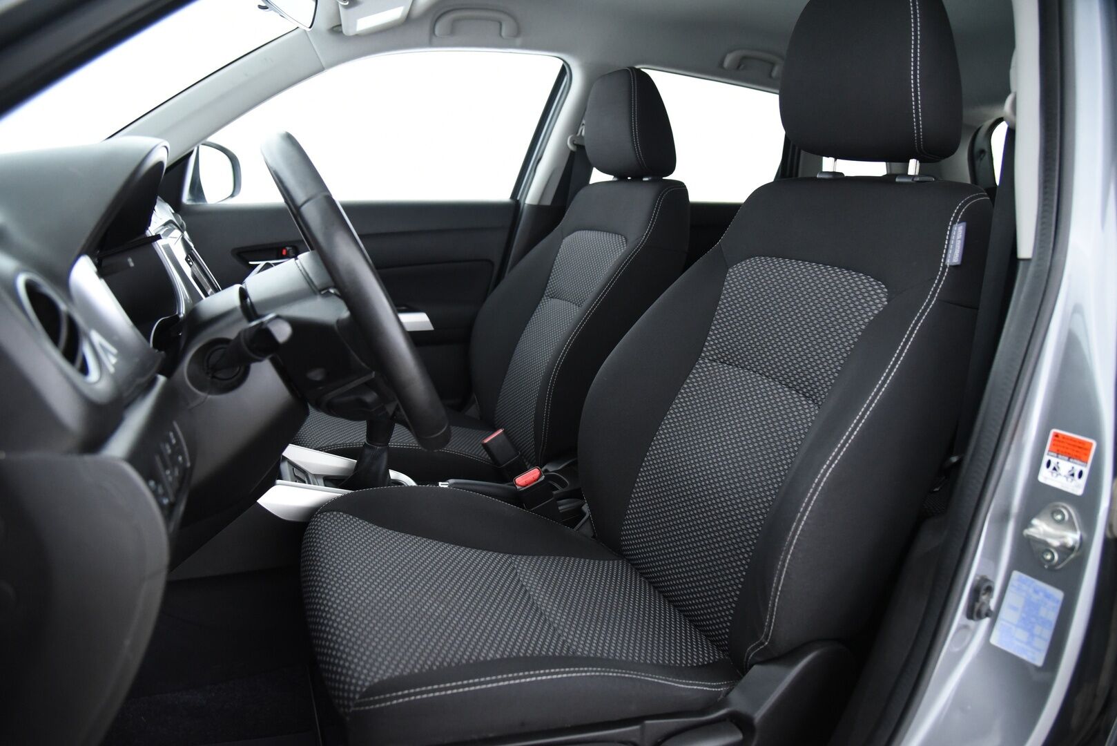 Suzuki Vitara 2016 1,6 VVT 4WD GL+ 5MT / Adapt. vakkari / Navi / P. Kamera / Suomi-auto - LED-lisävalo / Bluetooth