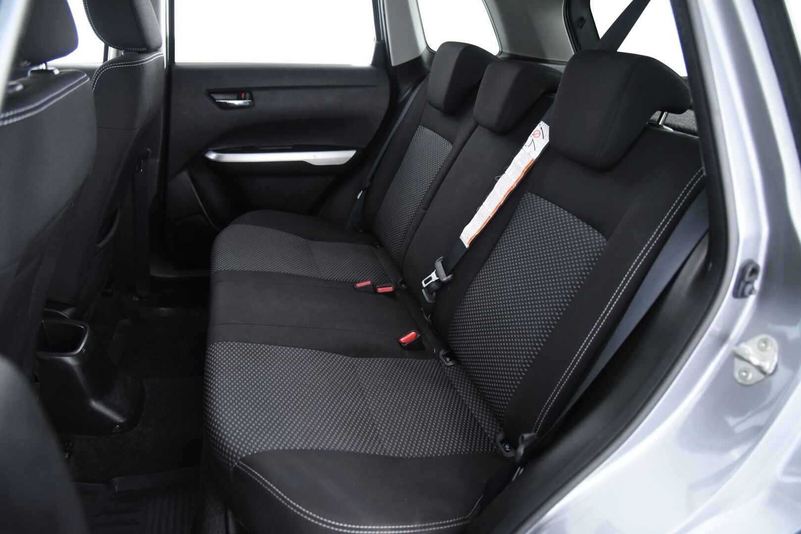 Suzuki Vitara 2016 1,6 VVT 4WD GL+ 5MT / Adapt. vakkari / Navi / P. Kamera / Suomi-auto - LED-lisävalo / Bluetooth