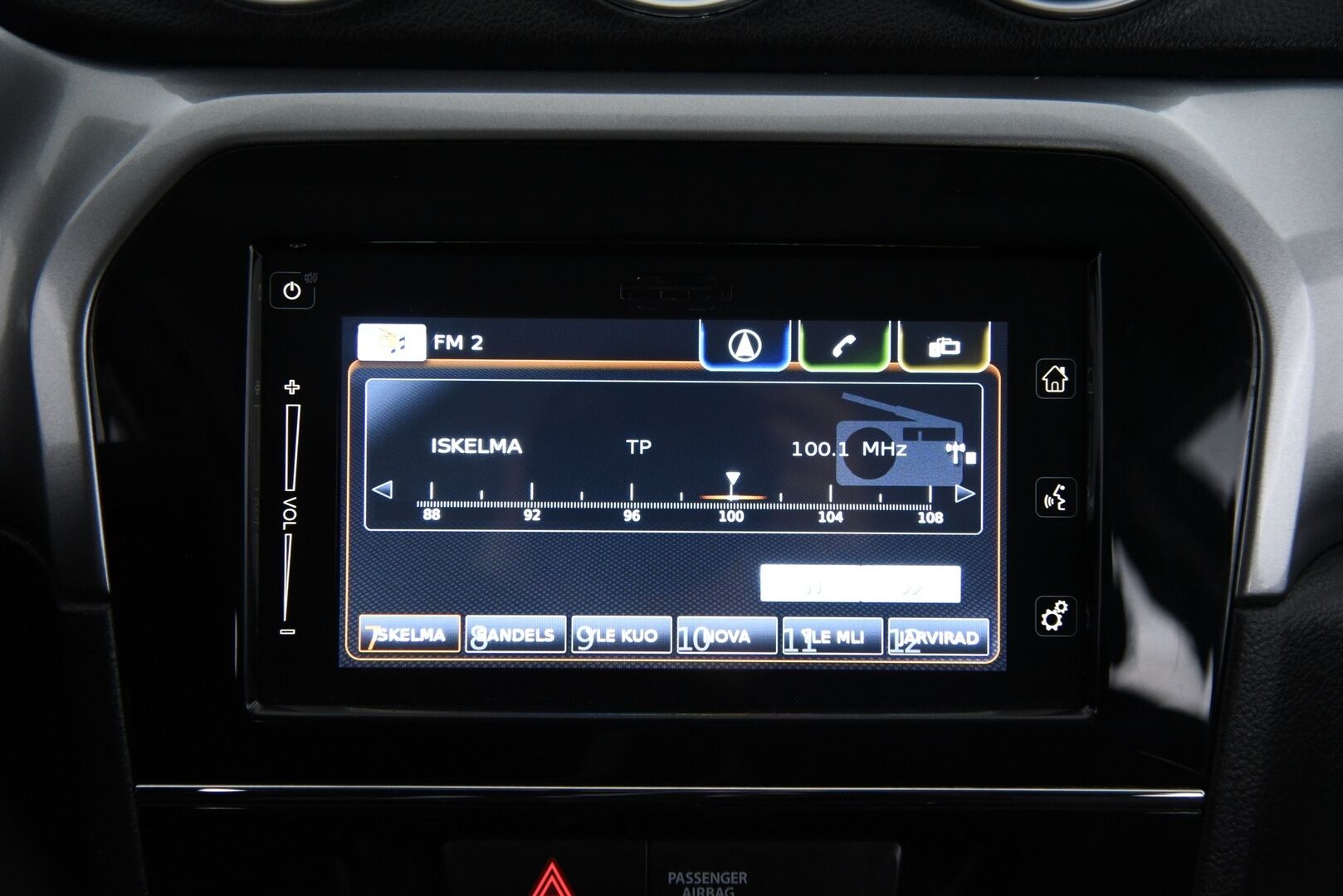 Suzuki Vitara 2016 1,6 VVT 4WD GL+ 5MT / Adapt. vakkari / Navi / P. Kamera / Suomi-auto - LED-lisävalo / Bluetooth