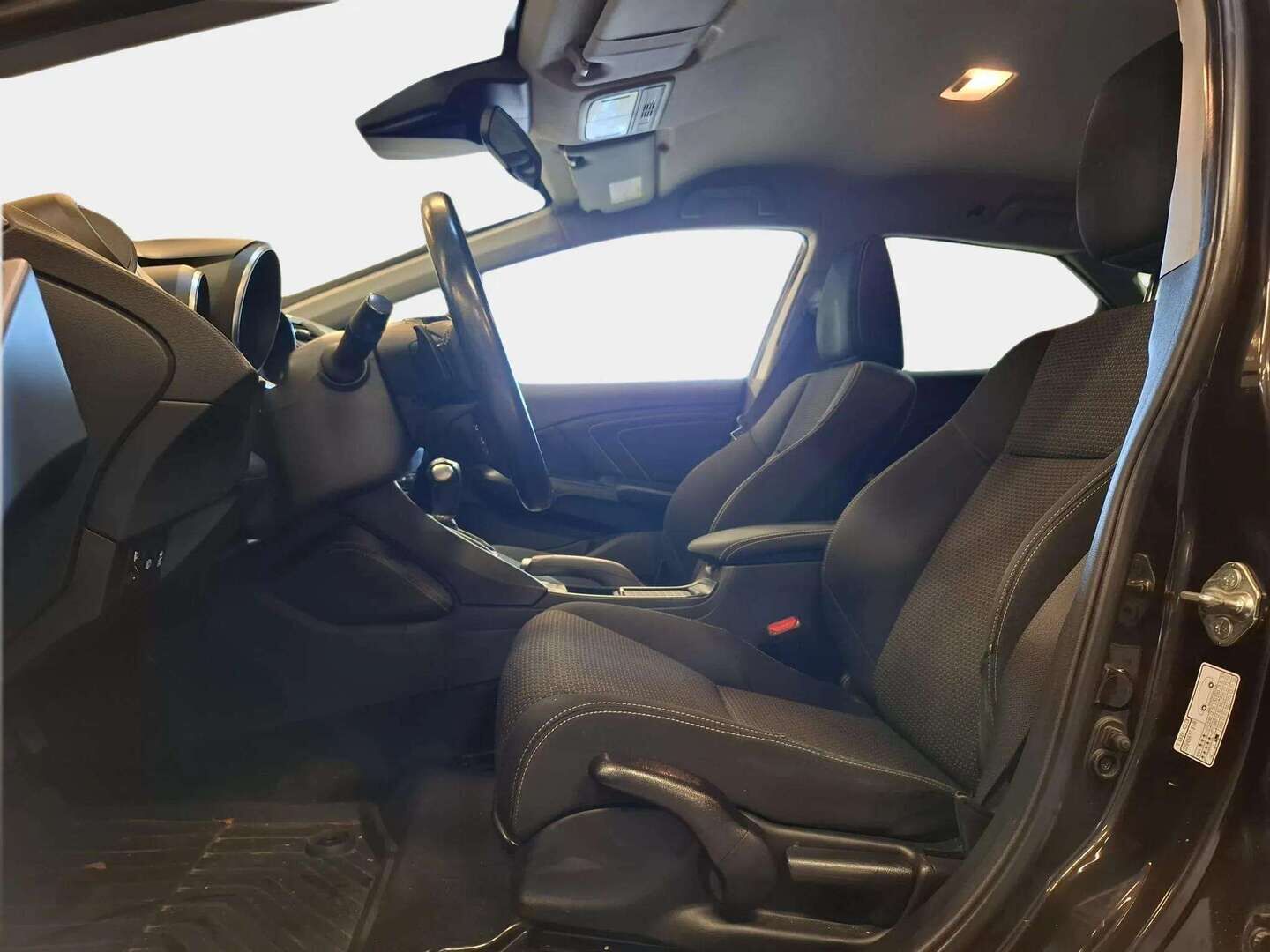 Honda Civic 2016 Tourer 1,8i Elegance Plus AT - | Vetokoukku | Lohkolämmitin sisäpistokkeella | Juuri leimattu |  3.om suomiauto | Cruise | 2x renkaat |