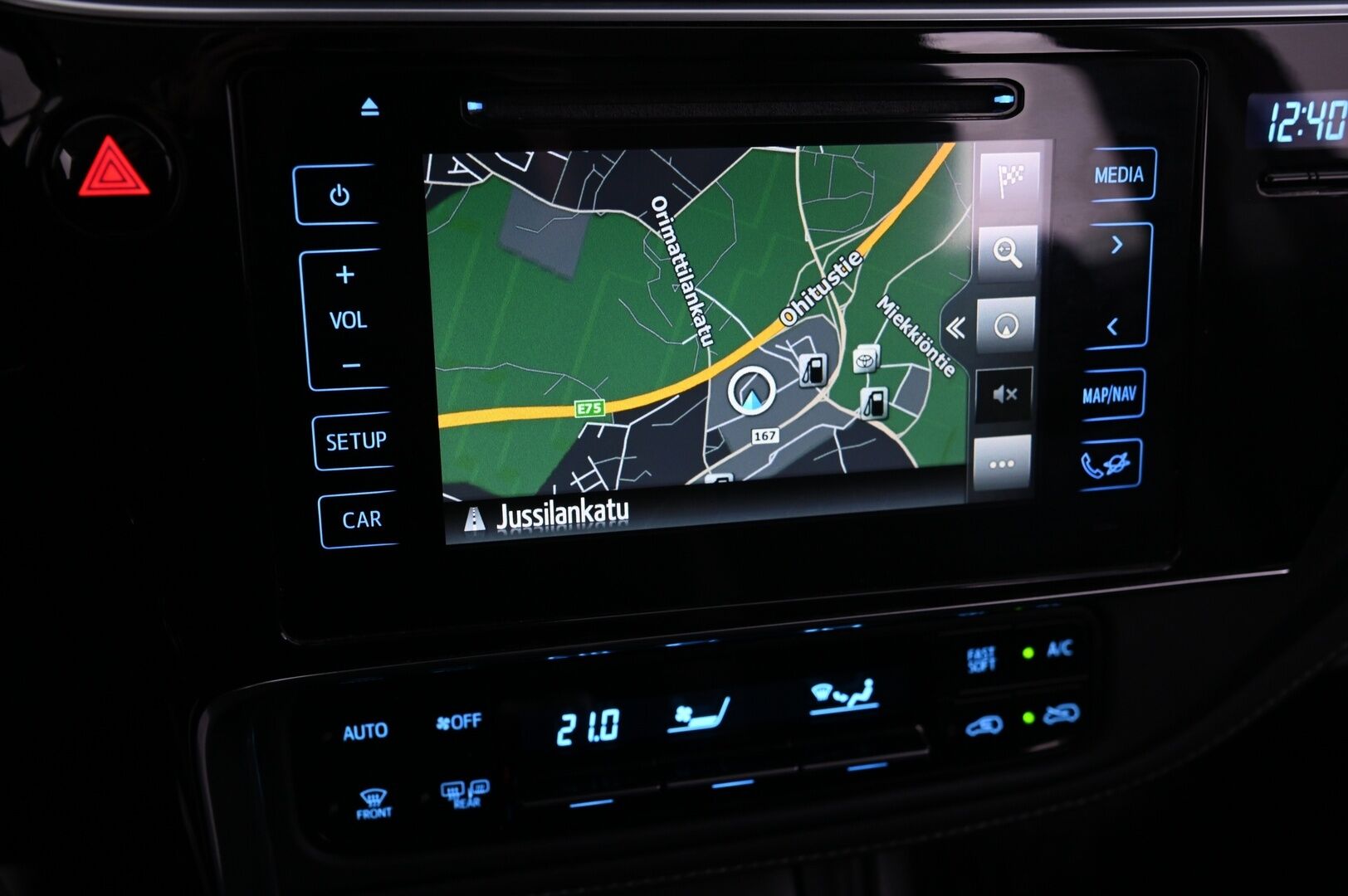 Toyota Auris 2017 Touring Sports 1,2 T Active * P-Kamera / Navi / Adapt.LED / Lohko & Sisäp / Vakkari / Suomiauto* - Juuri leimattu / Hyvät Hakkapeliitta nastat / 2x renkaat aluilla / Erikoisväri - HULLUT VÄLIPÄIVÄT KORKOTARJOUS 2,49%