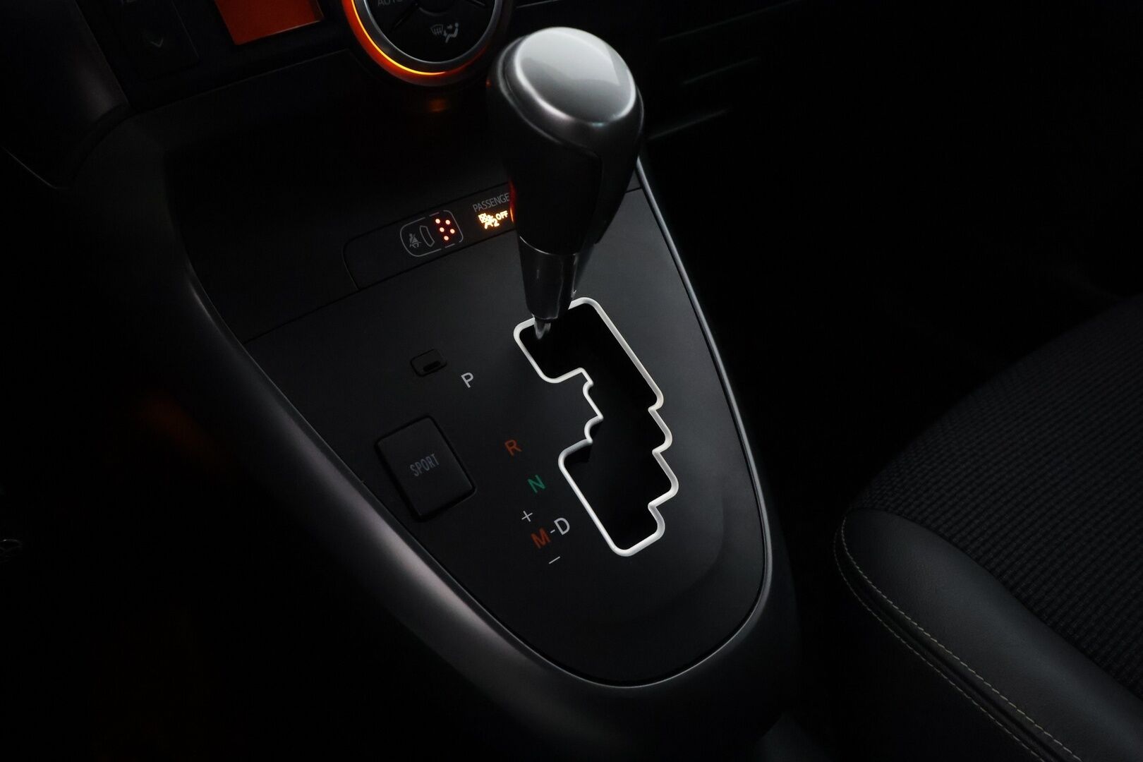 Toyota Verso 2017 1,8 Valvematic Active Edition Multidrive S 7p - | 7-paikkainen | Vakkari | P.kamera ja tutkat | Navi | Lohko+sisälämmitin | Bluetooth | PCS | Kaistavahti | Aut. ilmastointi | 2x renkaat aluin |