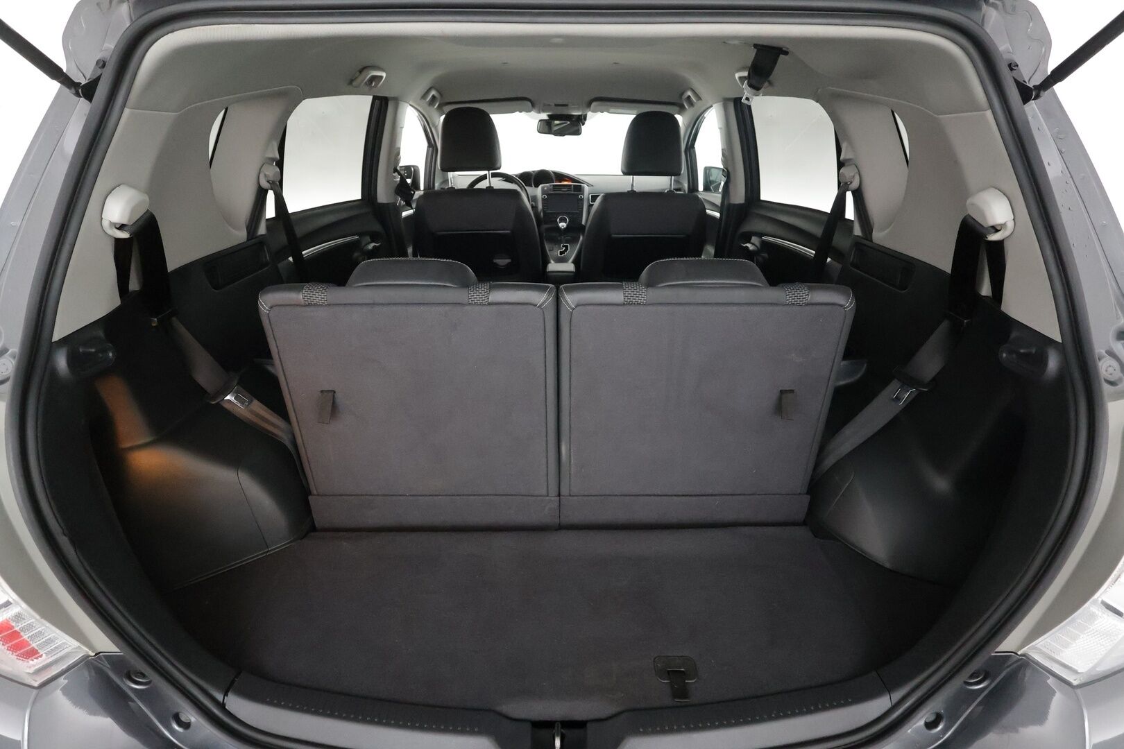 Toyota Verso 2017 1,8 Valvematic Active Edition Multidrive S 7p - | 7-paikkainen | Vakkari | P.kamera ja tutkat | Navi | Lohko+sisälämmitin | Bluetooth | PCS | Kaistavahti | Aut. ilmastointi | 2x renkaat aluin |