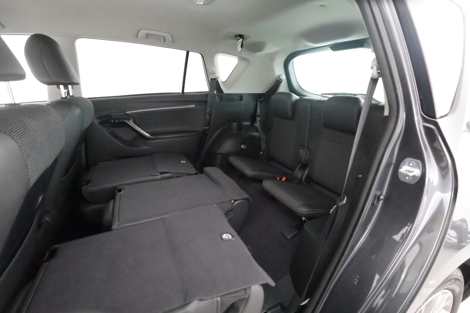 Toyota Verso 2017 1,8 Valvematic Active Edition Multidrive S 7p - | 7-paikkainen | Vakkari | P.kamera ja tutkat | Navi | Lohko+sisälämmitin | Bluetooth | PCS | Kaistavahti | Aut. ilmastointi | 2x renkaat aluin |