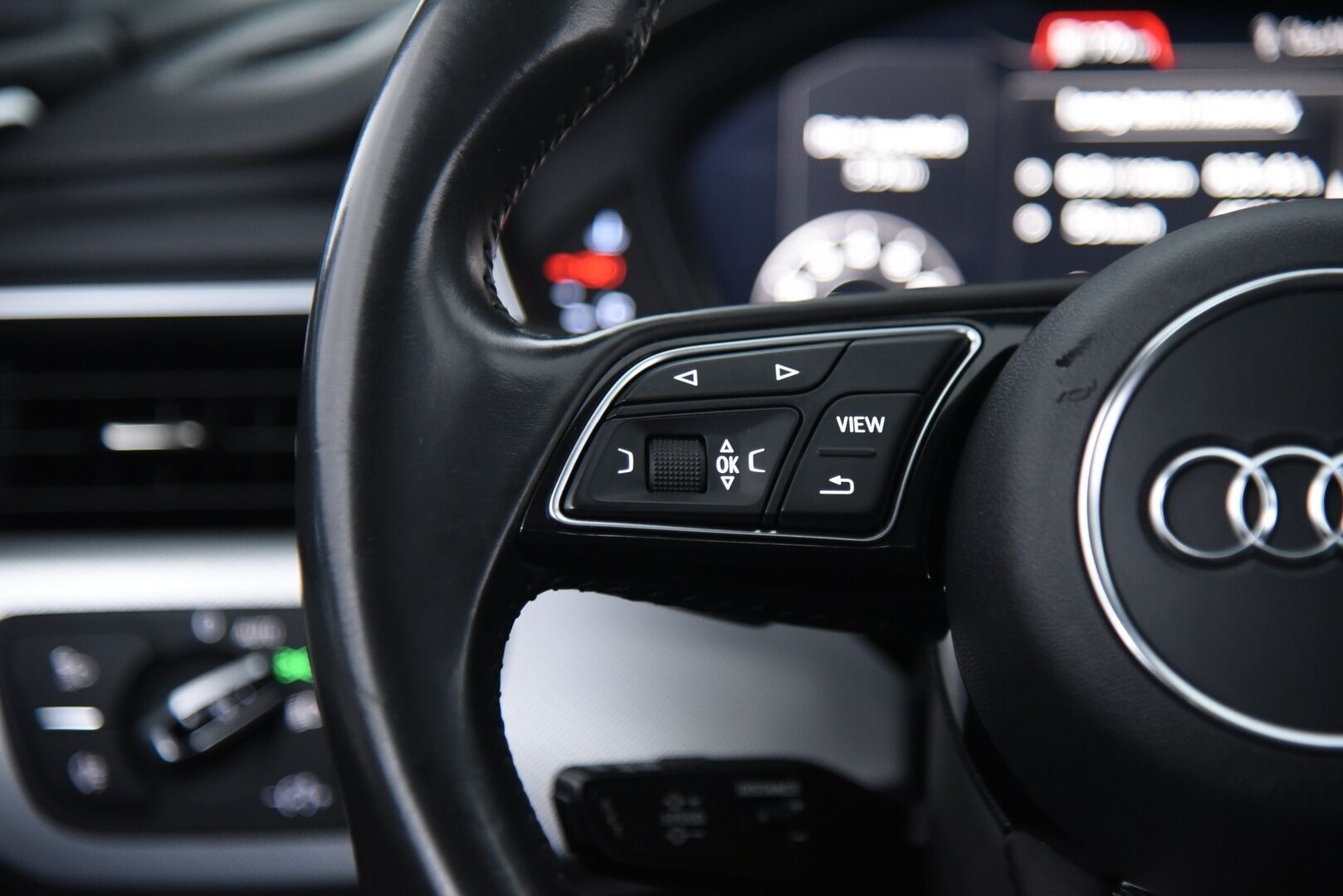 Audi A5 2017 Coupé Business Sport 2,0 TFSI 185 kW quattro S tronic /  Adapt.vakkari / Webasto / P.kamera / MMI+ / LED / Kaistavahti - Suomi-auto / Digimittaristo / Flat bottom / 2x alumiinivanteet