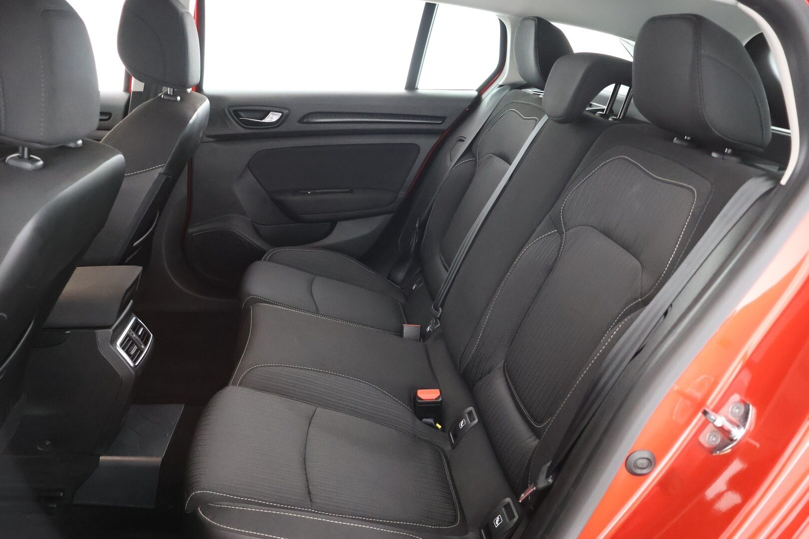 Renault Megane 2017 Sport Tourer Energy TCe 100 Zen - Suomi-auto | Lohkolämmitin | Vakkari | LED | P-tutkat 