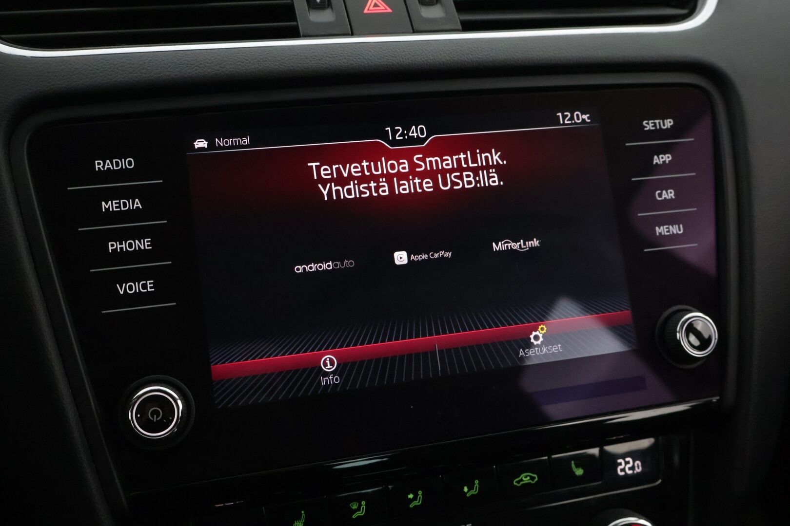 Skoda Octavia 2018 1,4 TSI Style DSG - Webasto | Lämmitettävä tuulilasi | Tutkat | SmartLink | Jakopää tehty!