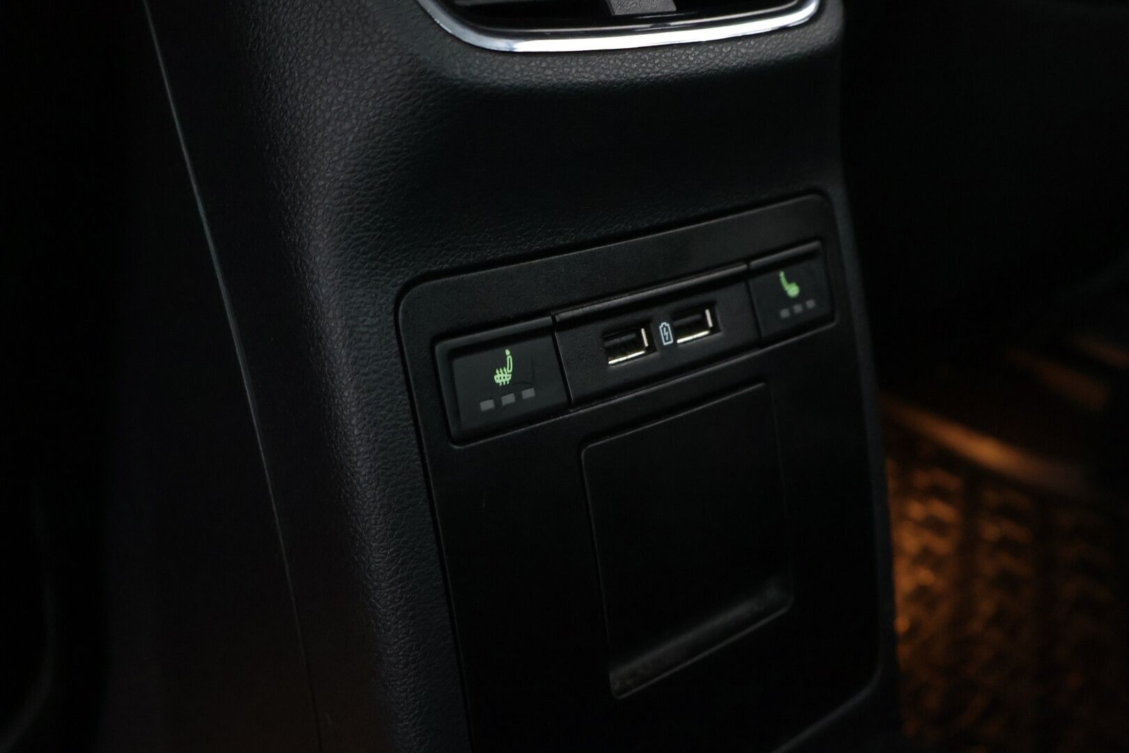 Skoda Octavia 2018 1,4 TSI Style DSG **WEBASTO / Lämmitettävä tuulilasi / Tutkat / SmartLink** - Kahdet renkaat! / Juuri huollettu! - HULLUT AVAJAISHULINAT KORKOTARJOUS 3,29 %