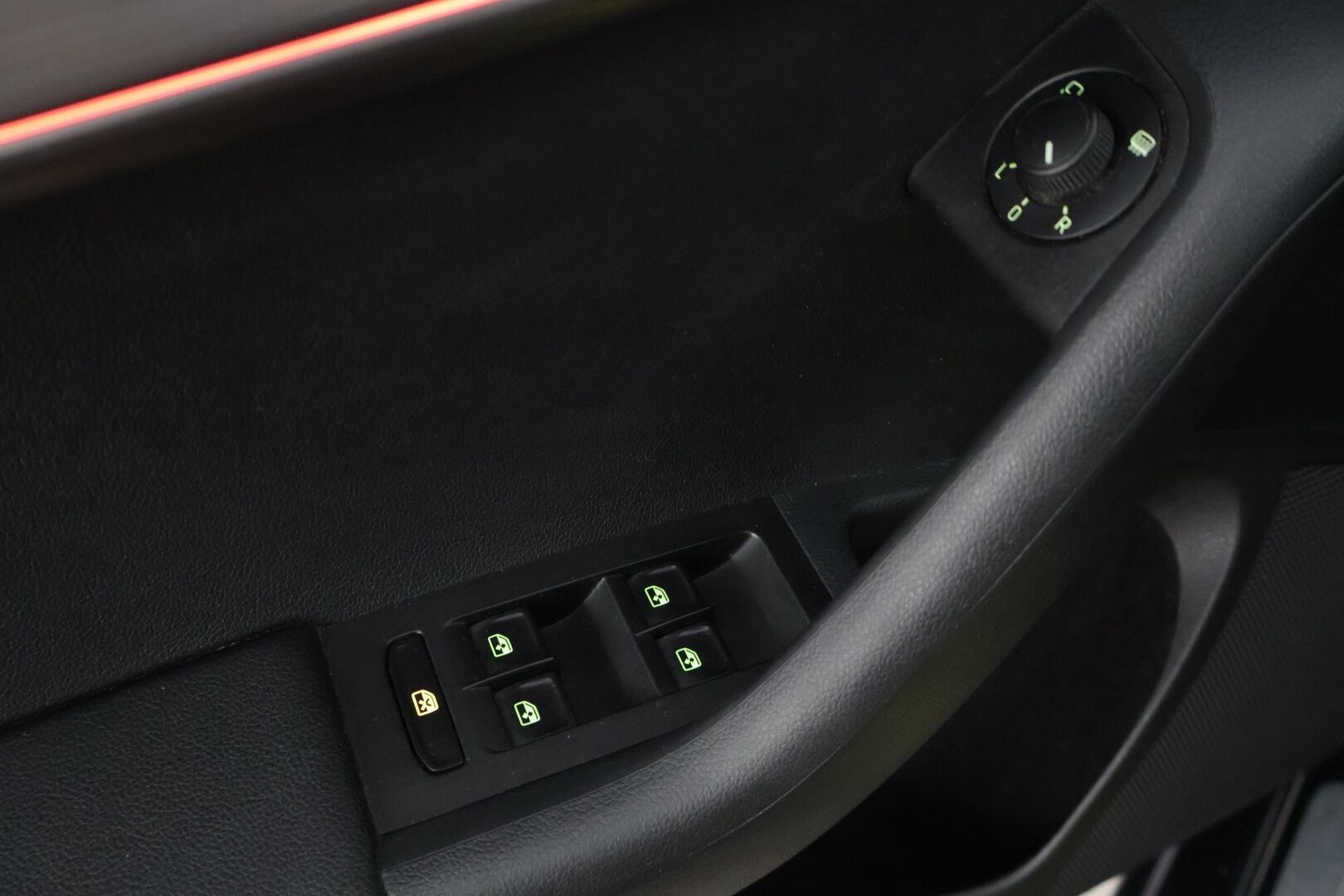 Skoda Octavia 2018 1,4 TSI Style DSG **WEBASTO / Lämmitettävä tuulilasi / Tutkat / SmartLink** - Kahdet renkaat! / Juuri huollettu! - HULLUT AVAJAISHULINAT KORKOTARJOUS 3,29 %