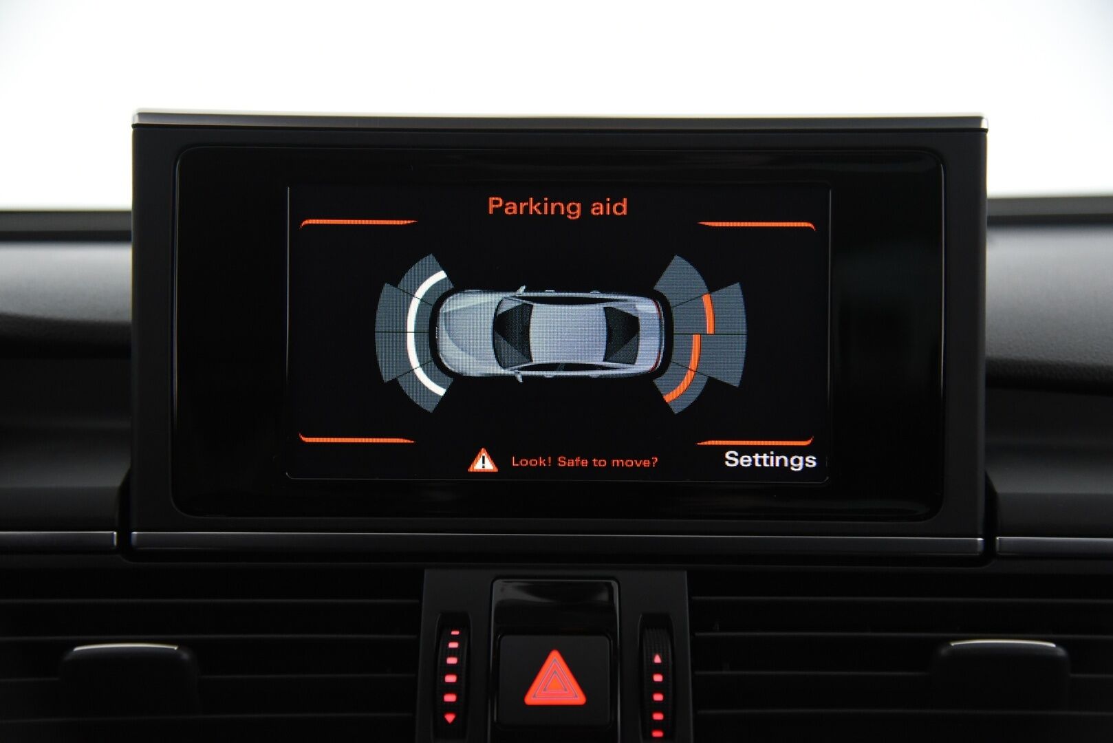 Audi A6 2014 Sedan Business 2,0 TDI 130 kW multitronic - Webasto | Sporttipenkit | Vakkari | P-Tutkat | Xenon