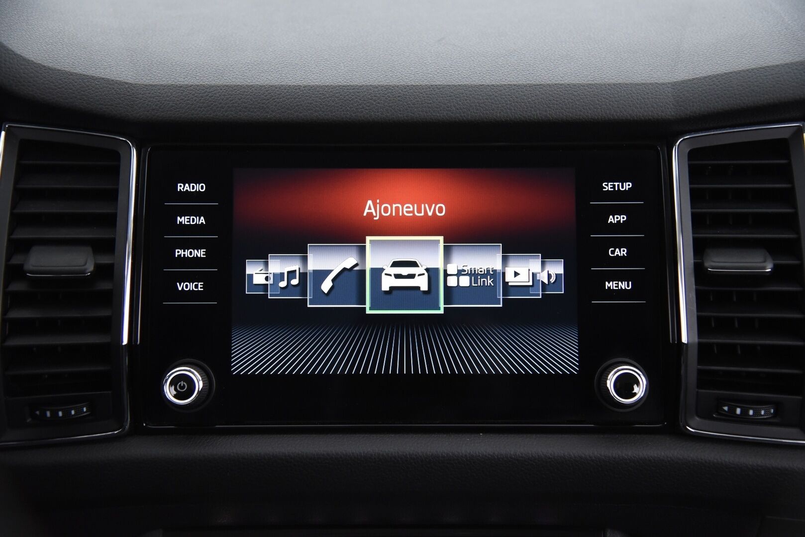 Skoda Kodiaq 2017 1,4 TSI 4x4 Ambition DSG Autom / Adapt.vak / Webasto / P-tutkat / Smartlink - LED ajovalot / Suomi-auto / Juuri iso huolto tehtynä! 