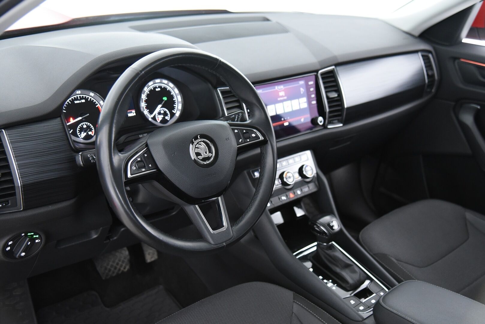 Skoda Kodiaq 2017 1,4 TSI 4x4 Ambition DSG Autom / Adapt.vak / Webasto / P-tutkat / Smartlink - LED ajovalot / Suomi-auto / Juuri iso huolto tehtynä! 