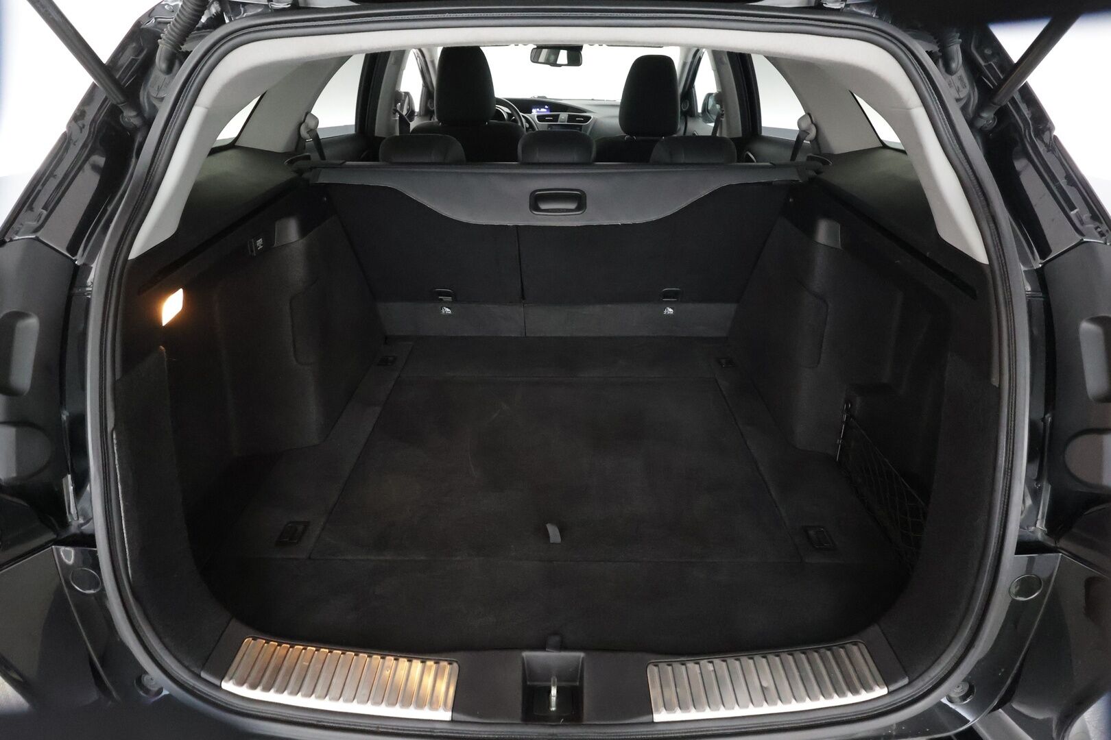 Honda Civic 2018 Tourer 1,8 Sport AT - | 1-om suomiauto | Vakkari | Kaistavahti | BSM | Navi | P.kamera | Lohko+sisälämmitin | Bluetooth | Aut. ilmastointi | 2x renkaat aluin | Hyvä huoltokirja | 