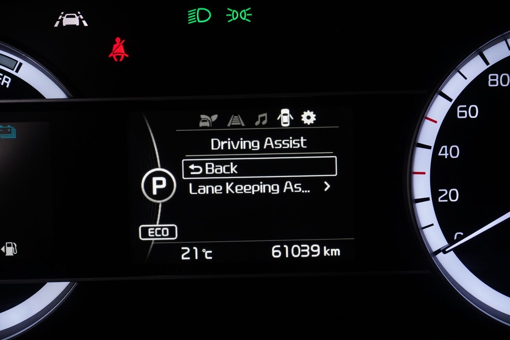 Kia Niro 2018 1,6 GDI Hybrid LX DCT *Lohko+Sisä / Koukku / Kamera / Vakkari / Kaistavahti* - Lohko | Koukku | Kamera | Vakkari | Kaistavahti | Merkkihuollot | Katsastus 04/2027 | Kahdet aluvanteet | Suomi-auto